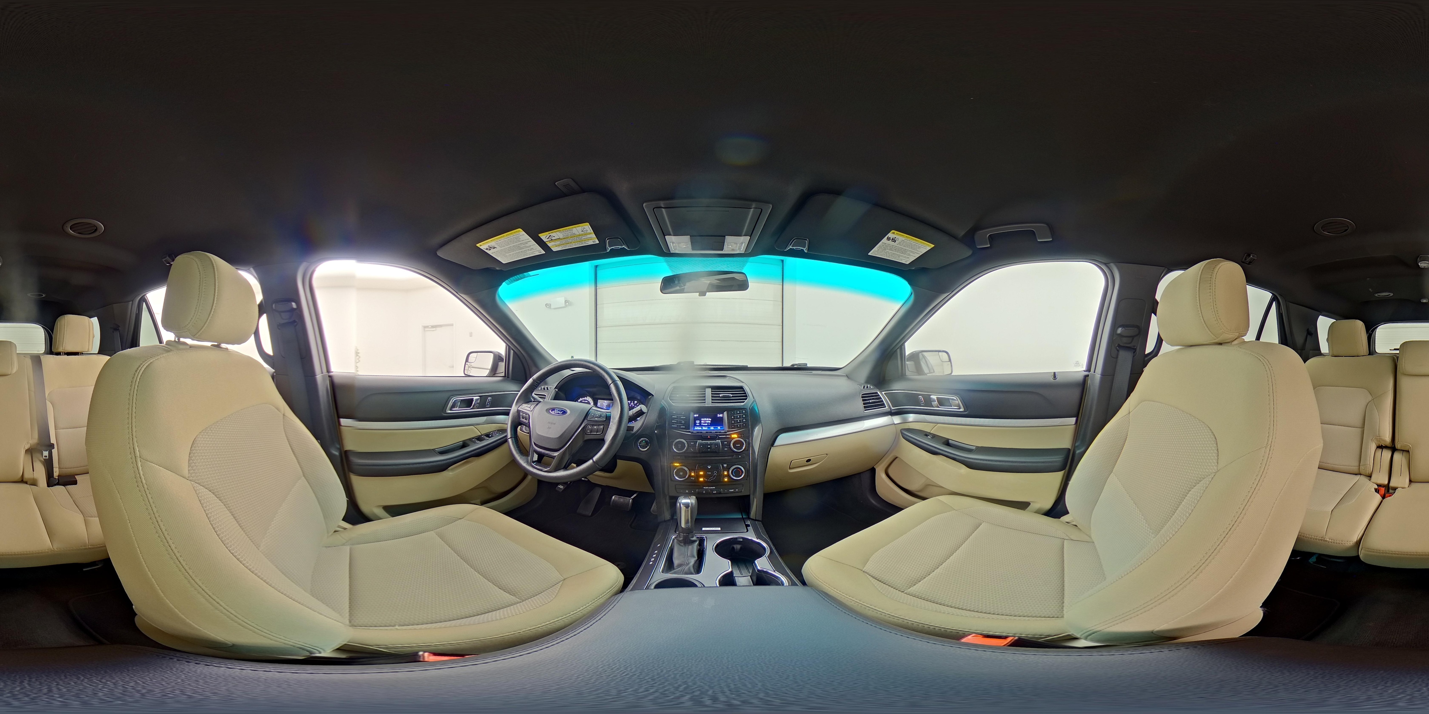 2017 Ford Explorer XLT - Photo 25