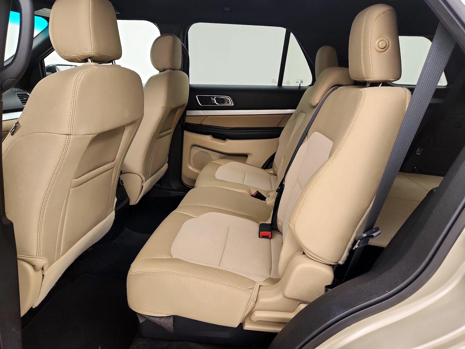 2017 Ford Explorer XLT - Photo 20