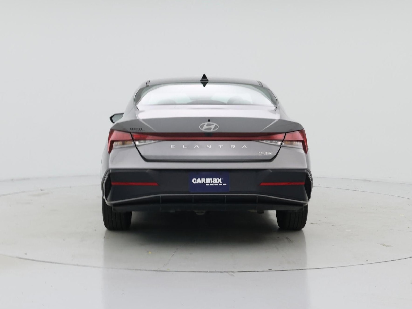 2025 Hyundai Elantra Limited - Photo 7