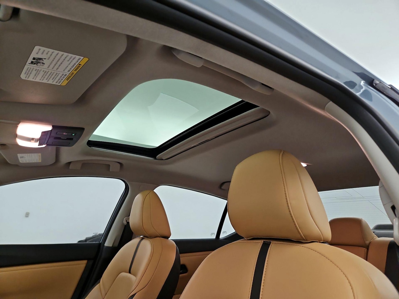 Sunroof(s) & Overhead Airbags