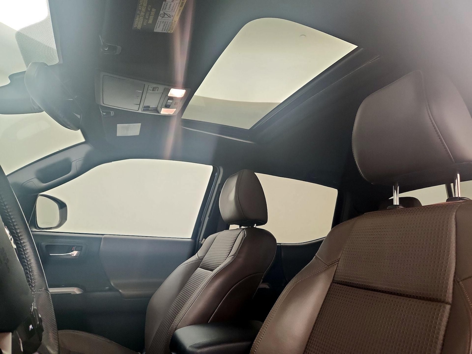 Sunroof(s) & Overhead Airbags
