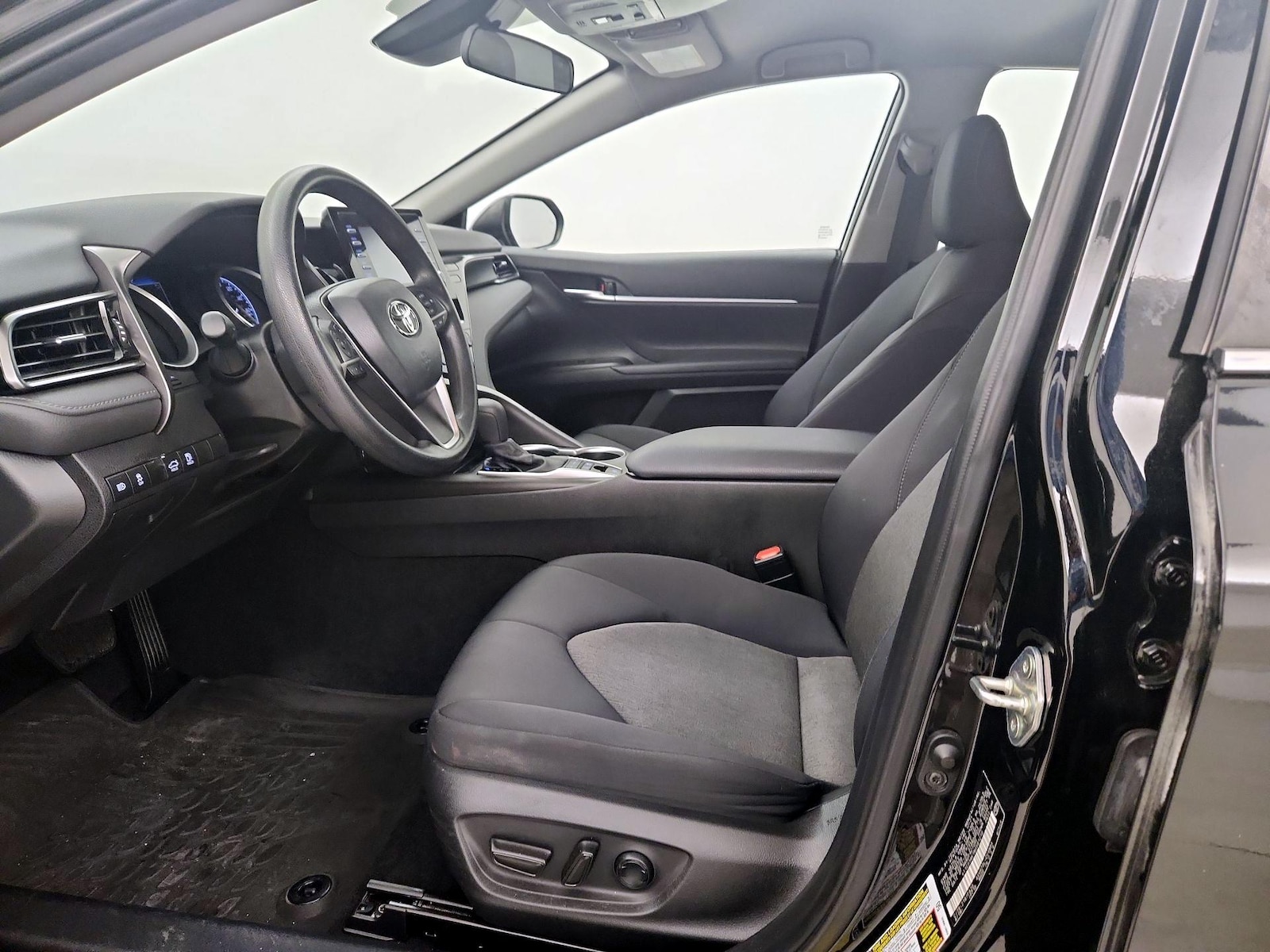 Power Seat(s) & Side Airbags