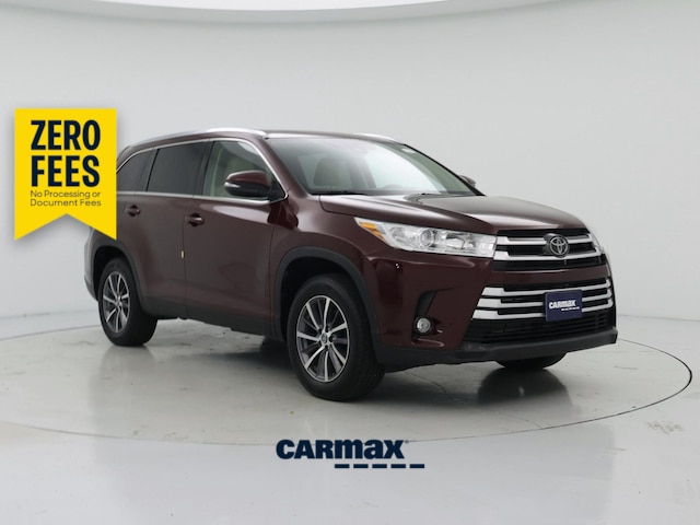 Red (Burgundy) 2019 Toyota Highlander SUV / Crossover Front-Wheel Drive Automatic