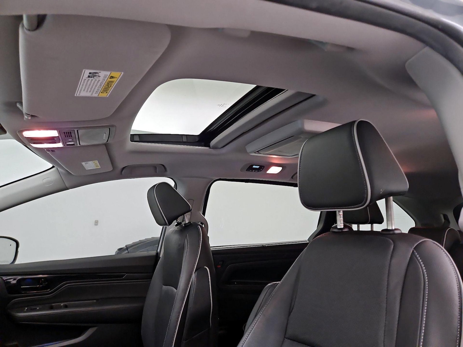 Sunroof(s) & Overhead Airbags