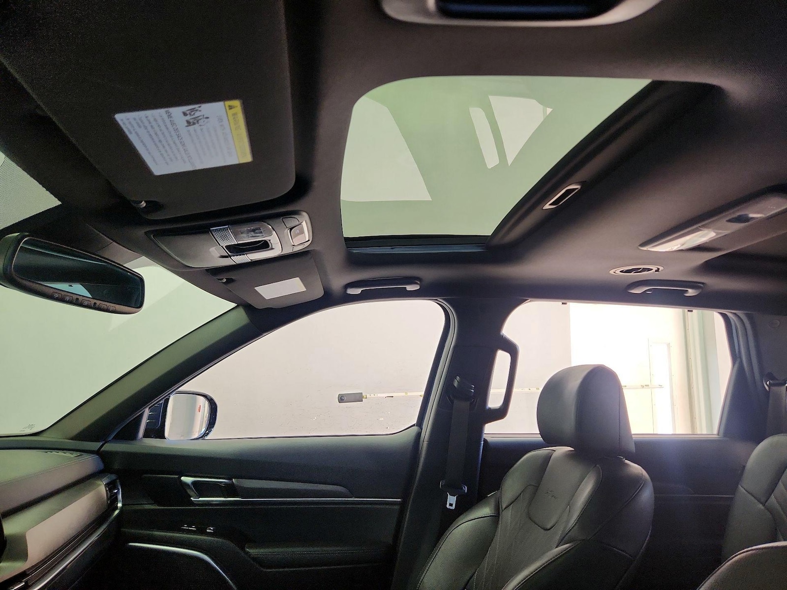 Sunroof(s) & Skylight(s)
