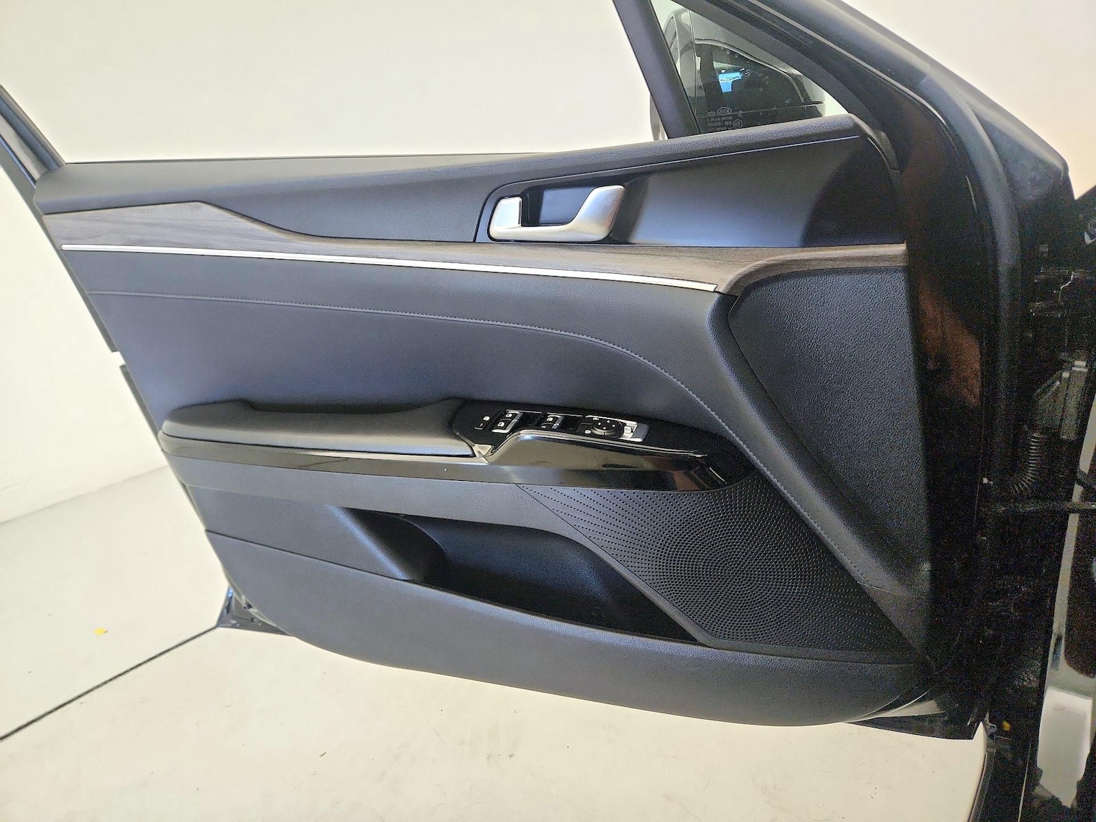 2021 Kia K5 EX - Photo 13