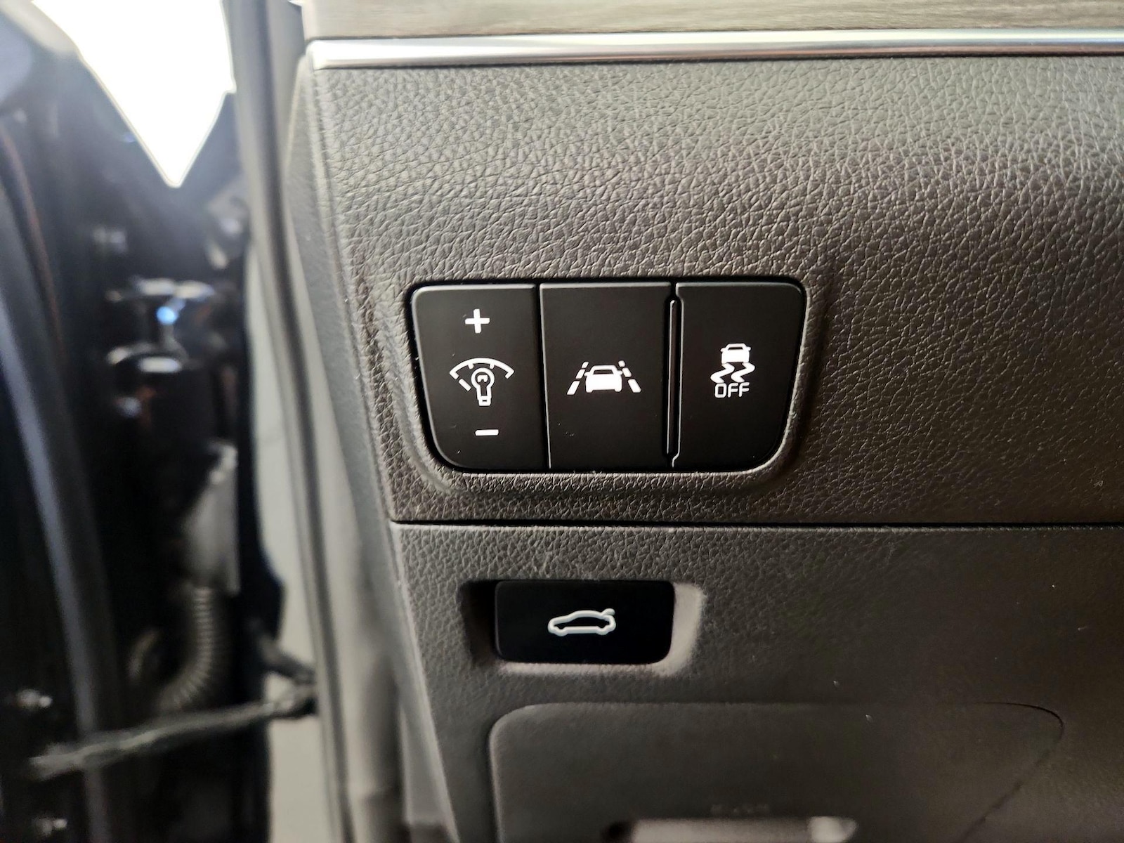 2021 Kia K5 EX - Photo 14