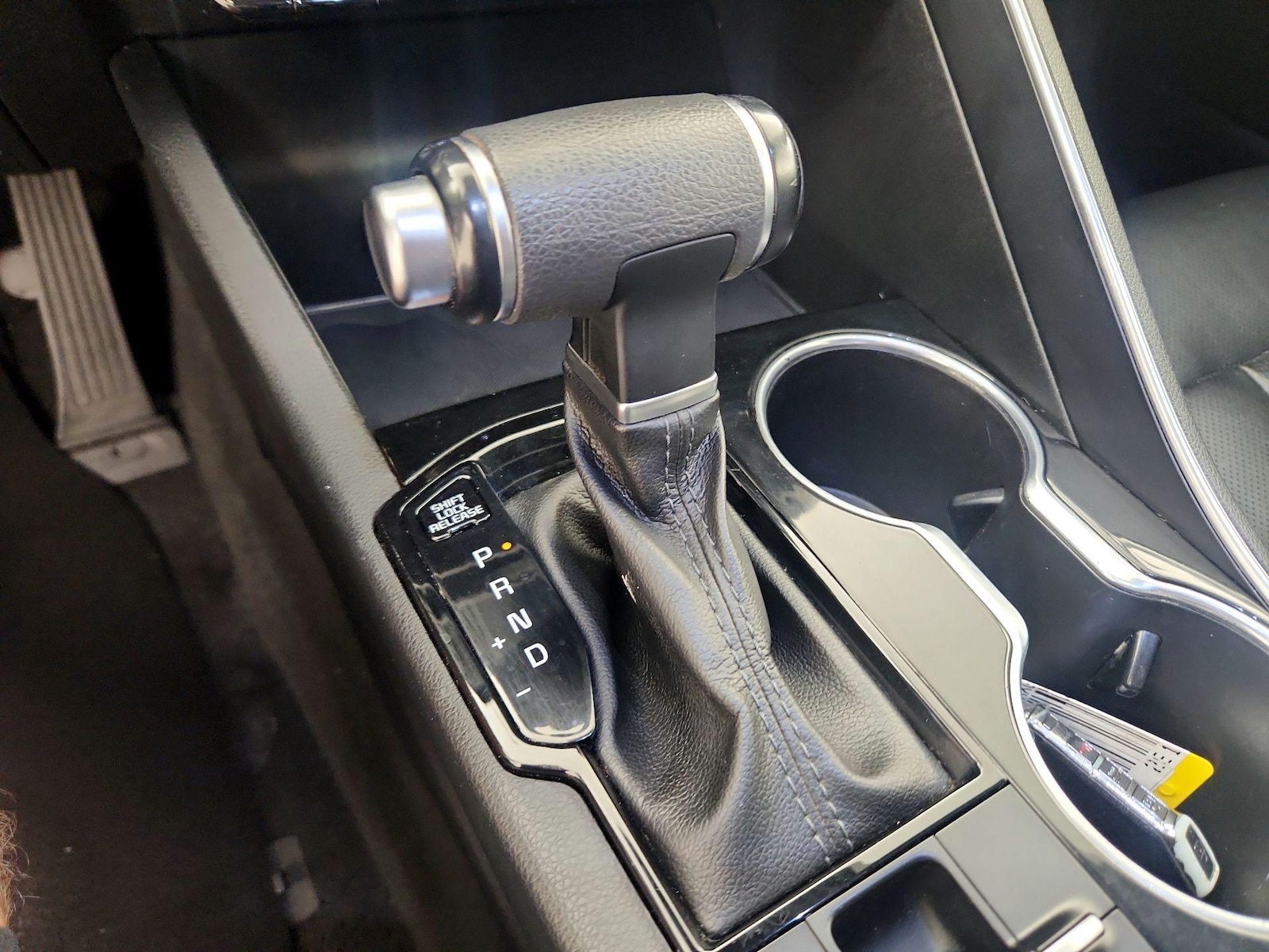 2021 Kia K5 EX - Photo 18