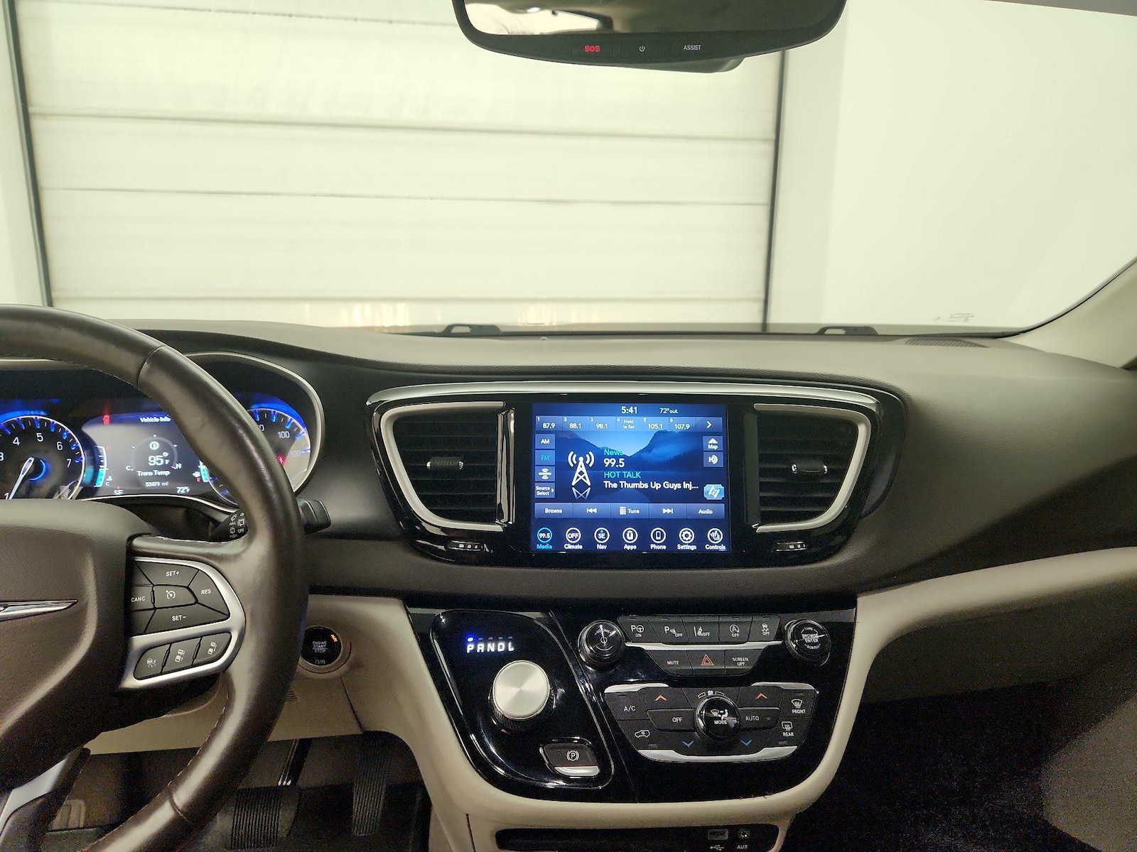 Apple CarPlay® & Android Auto™