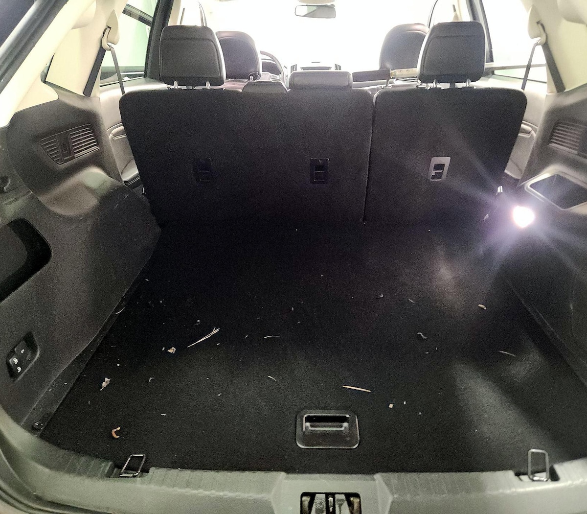 Trunk/Cargo (Seats Up)