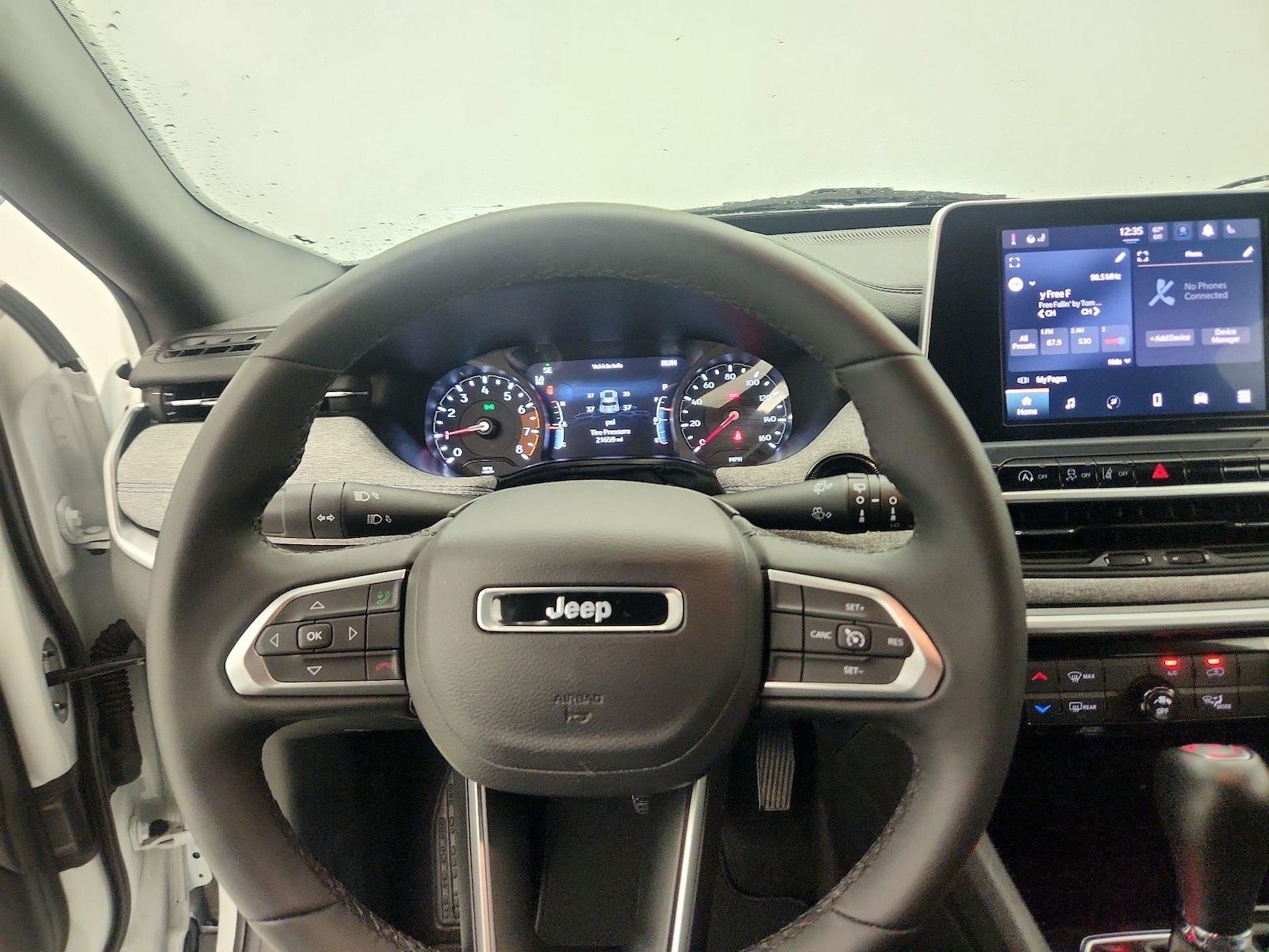 2025 Jeep Compass Latitude - Photo 11