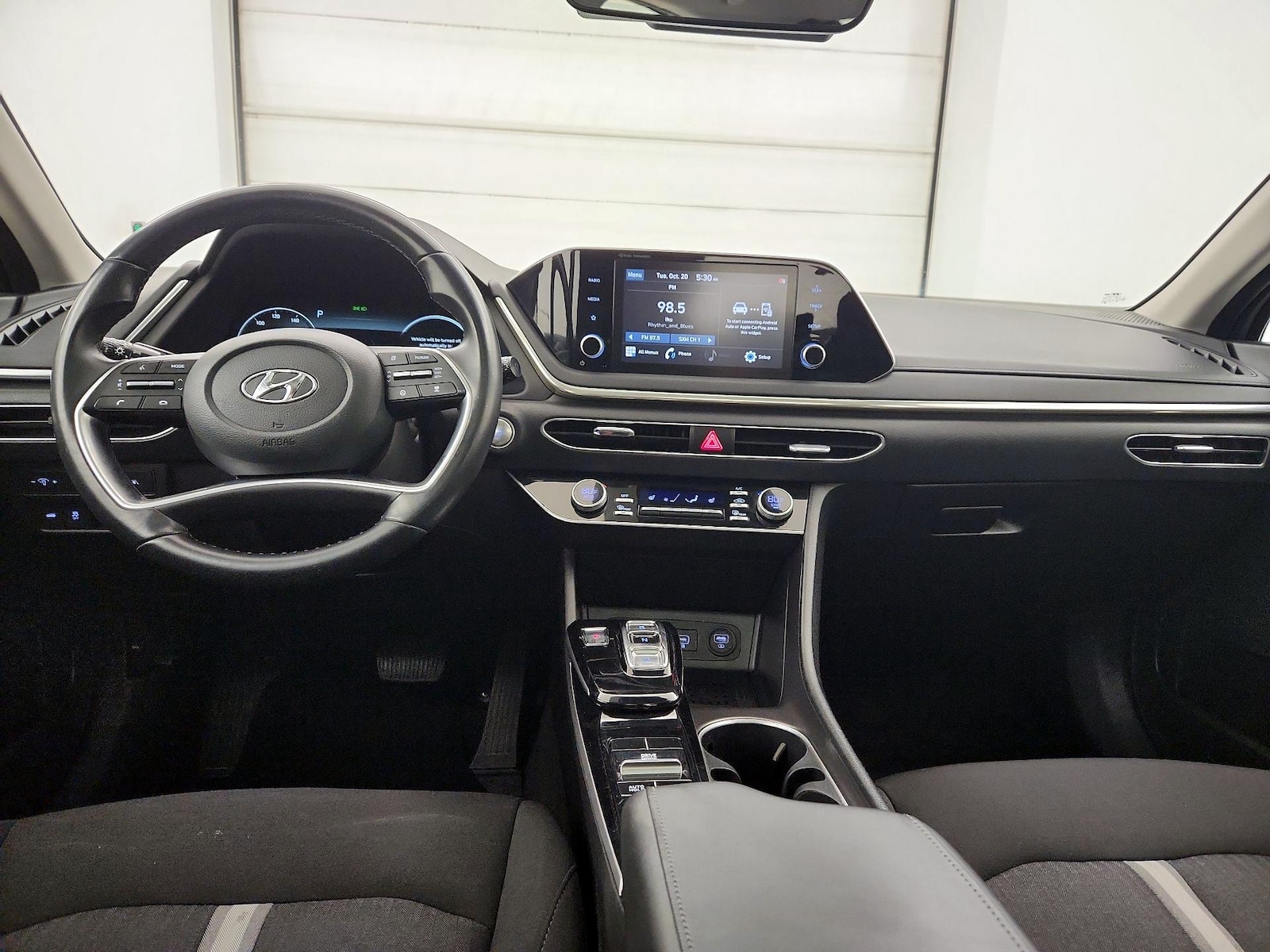 Apple CarPlay® & Android Auto™