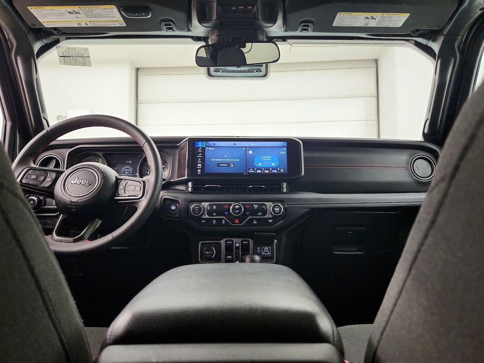 Apple CarPlay® & Android Auto™