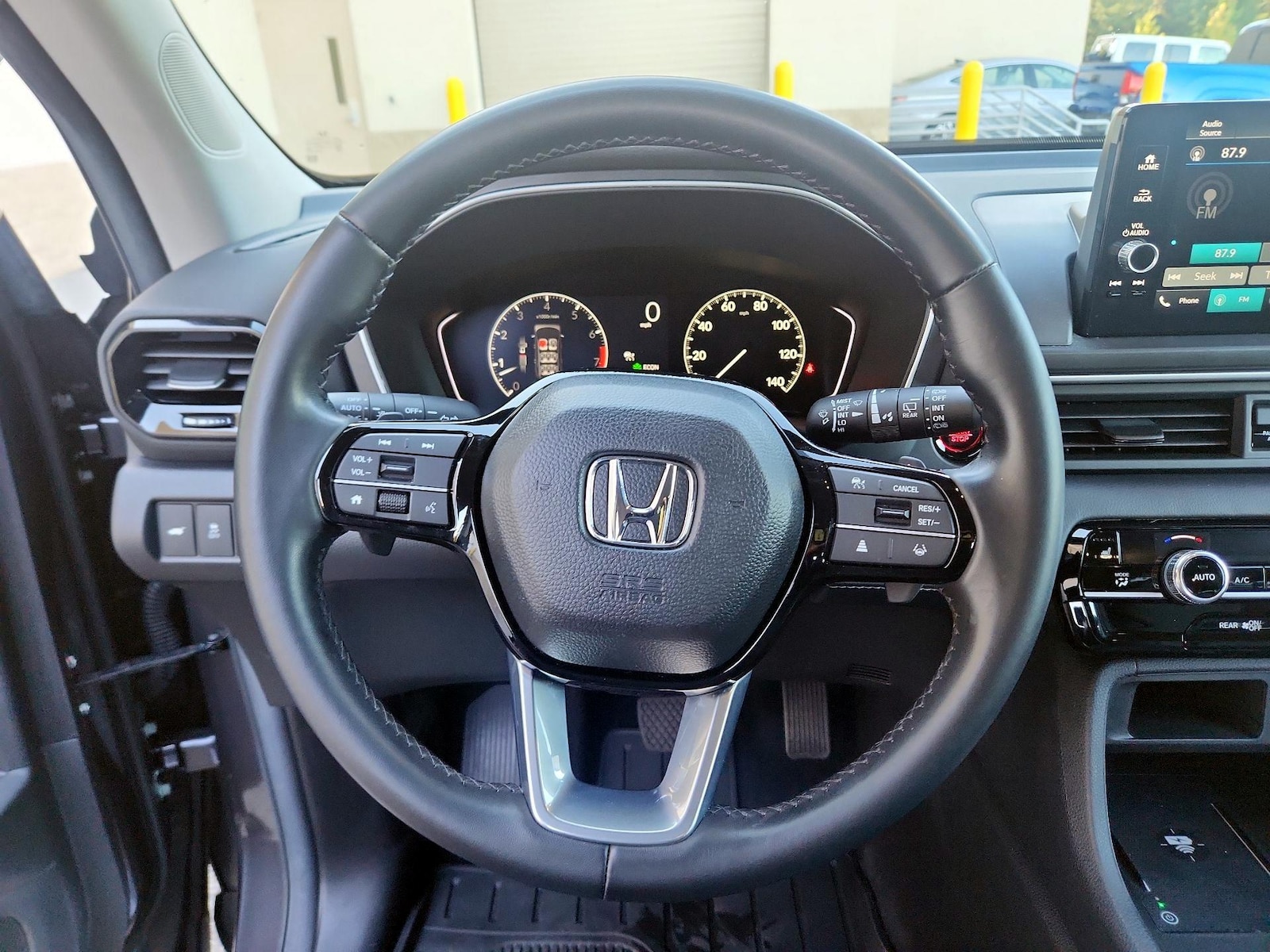 2025 Honda Pilot EX-L - Photo 11