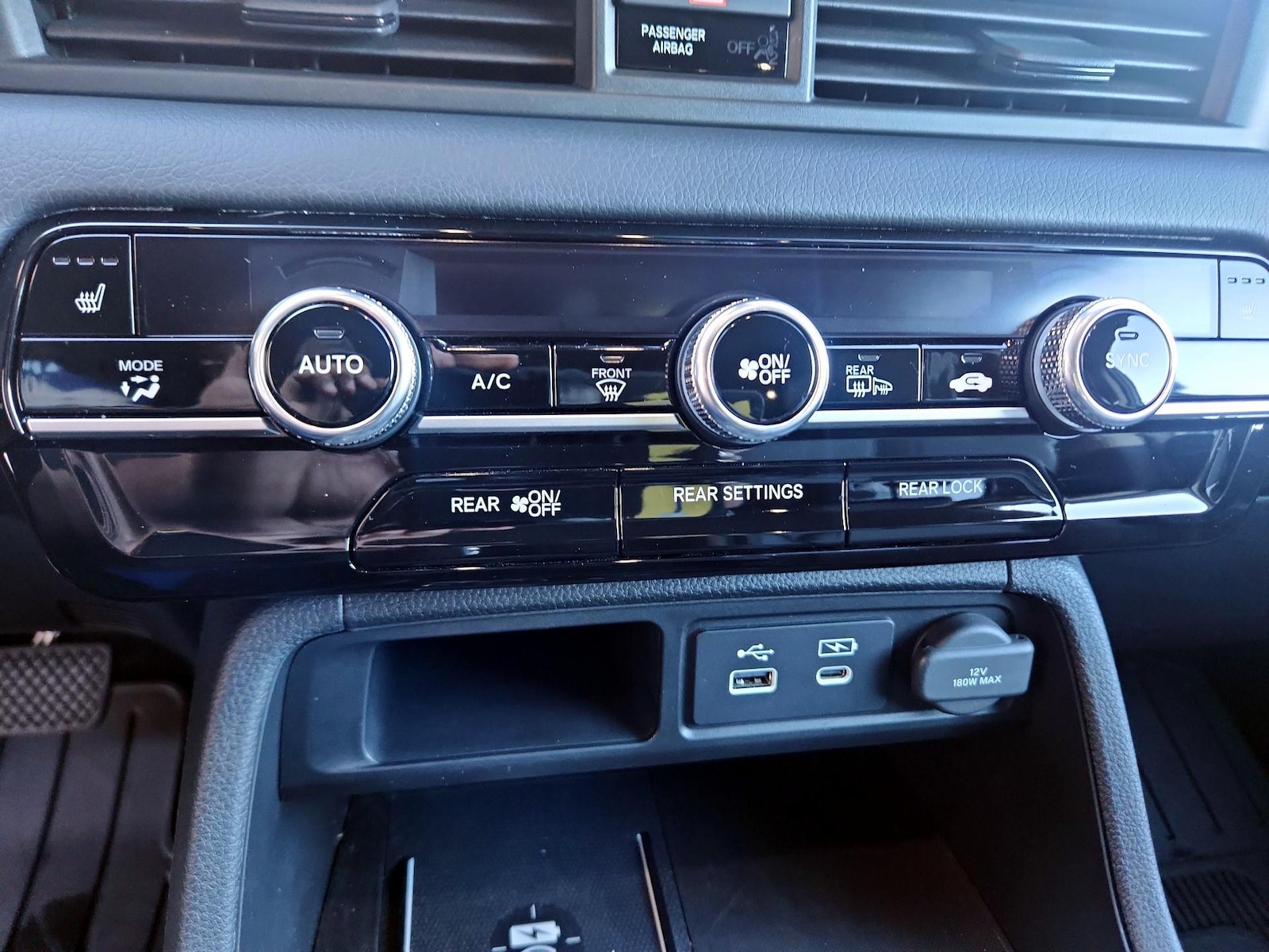 2025 Honda Pilot EX-L - Photo 17