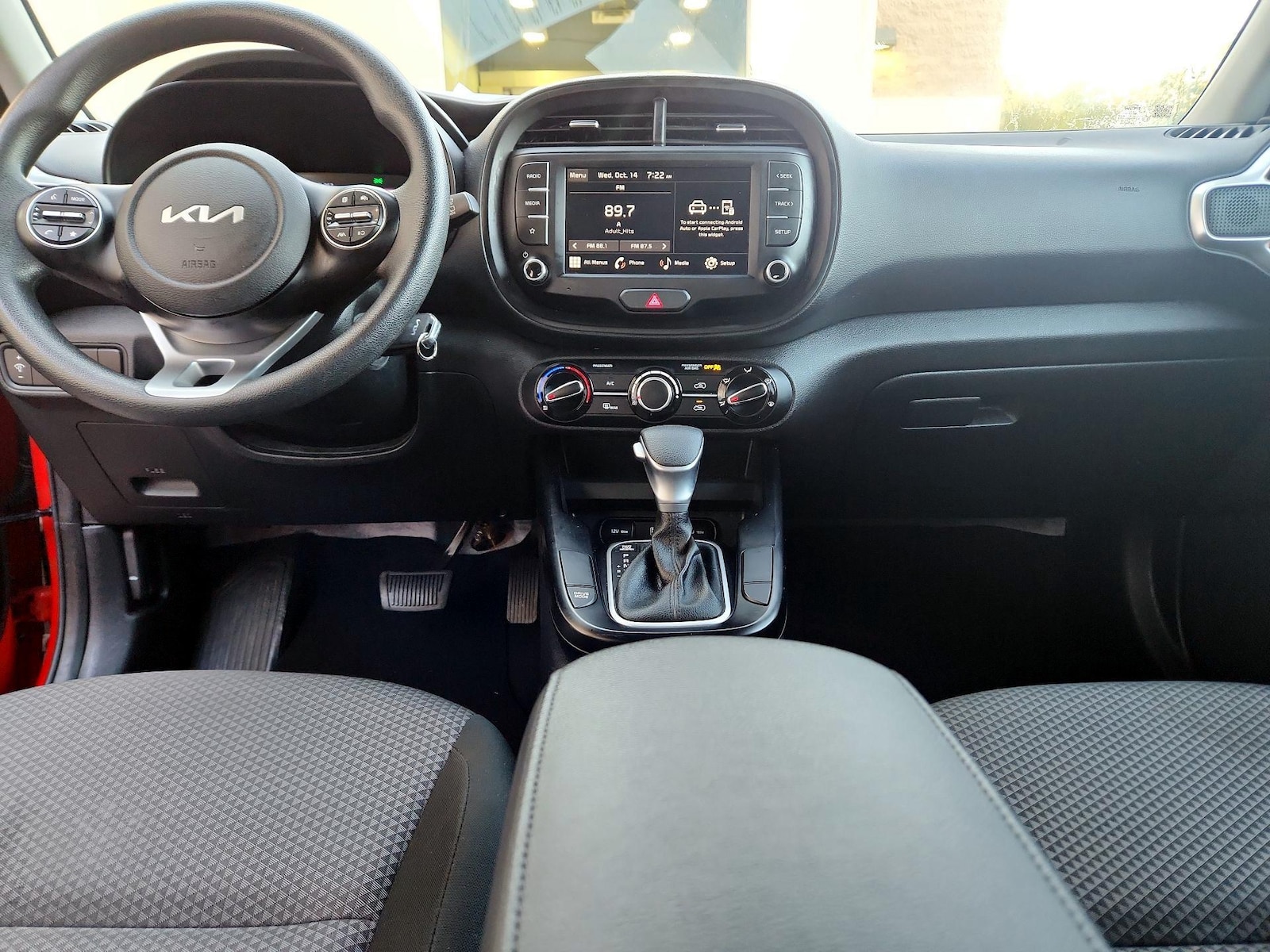 Apple CarPlay® & Android Auto™