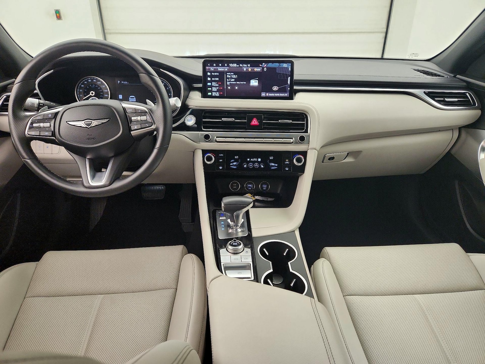 Apple CarPlay® & Android Auto™