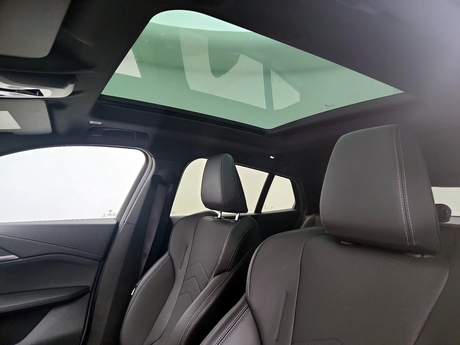 Skylight(s) & Overhead Airbags