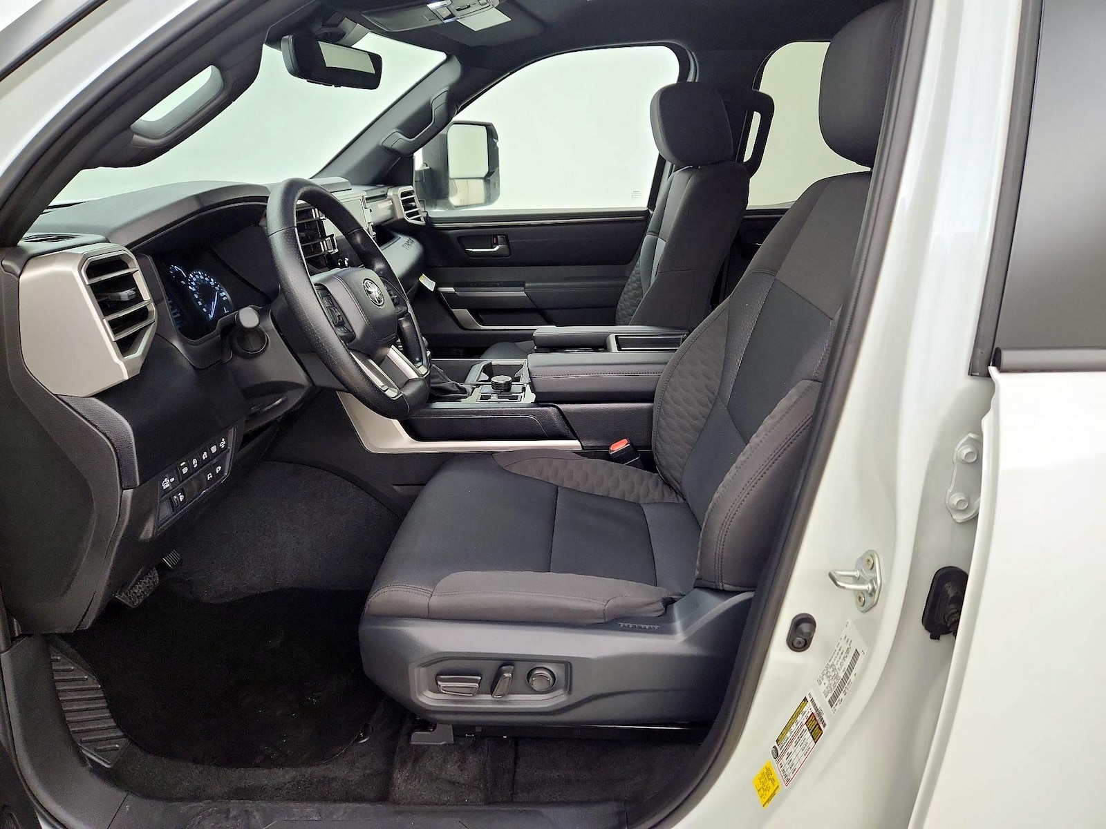 Power Seat(s) & Side Airbags