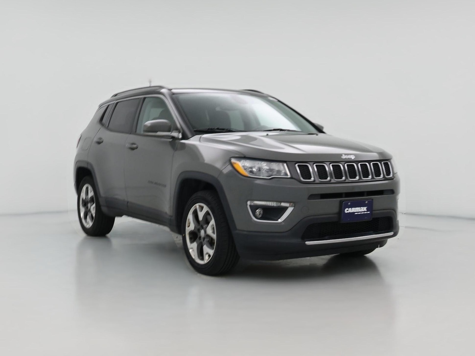 Smart Key & Four Wheel Drive