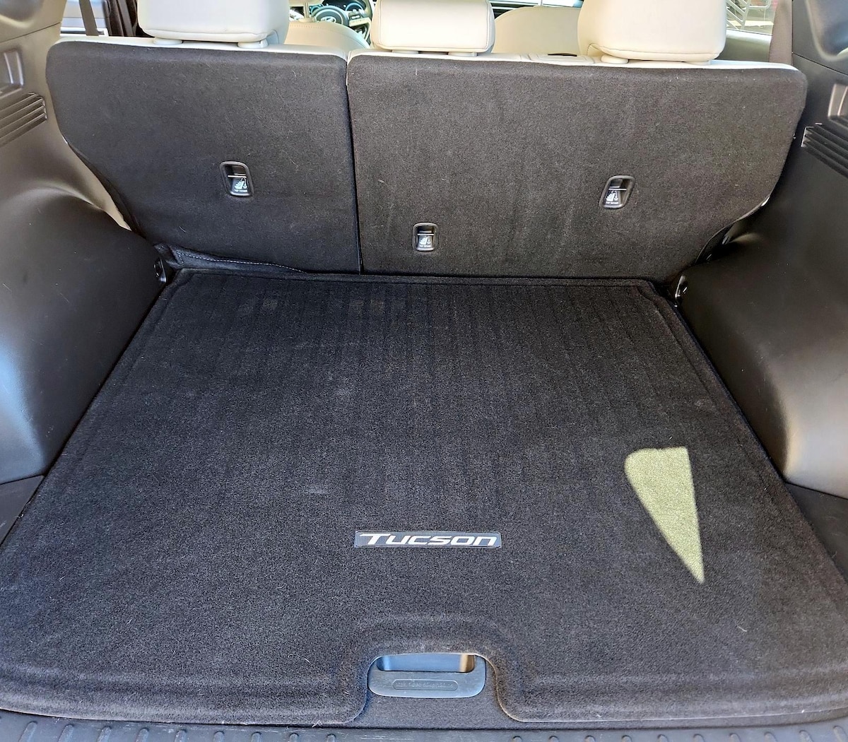 Trunk/Cargo (Seats Up)