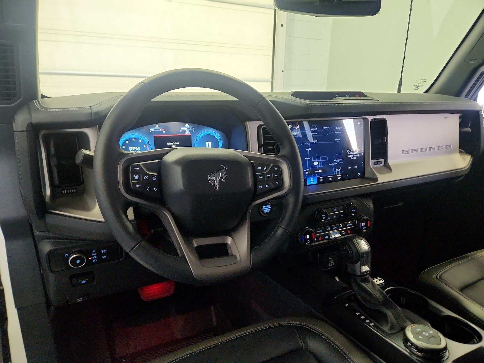 Apple CarPlay® & Android Auto™