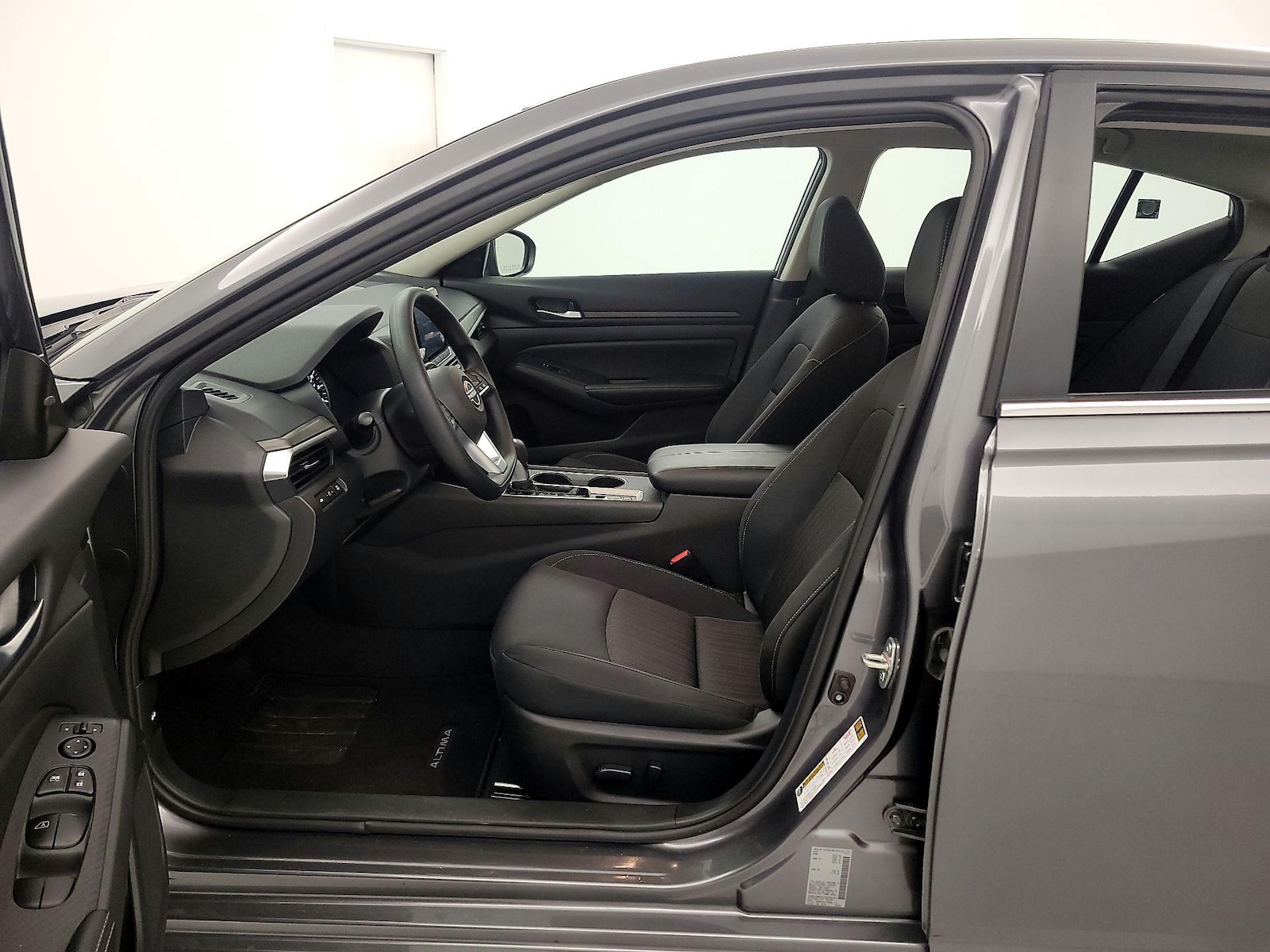 Power Seat(s) & Side Airbags
