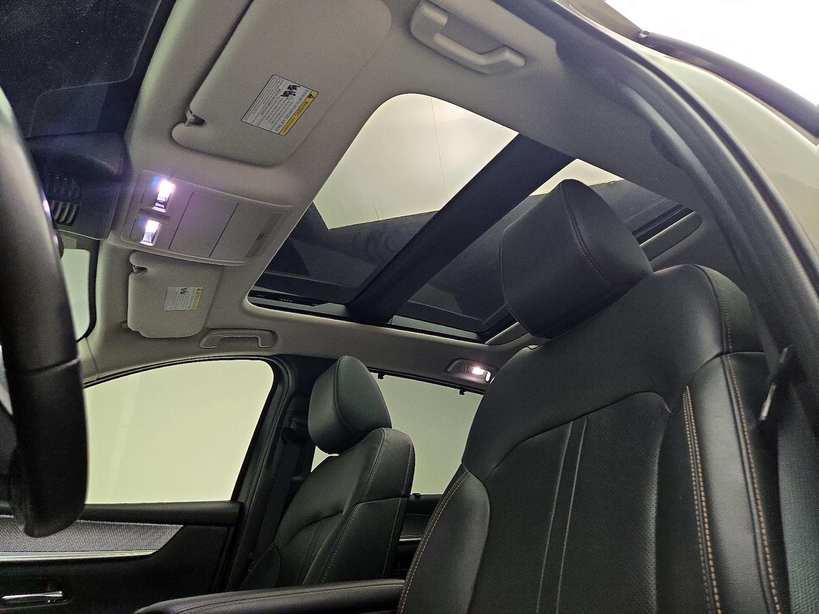 Sunroof(s) & Overhead Airbags