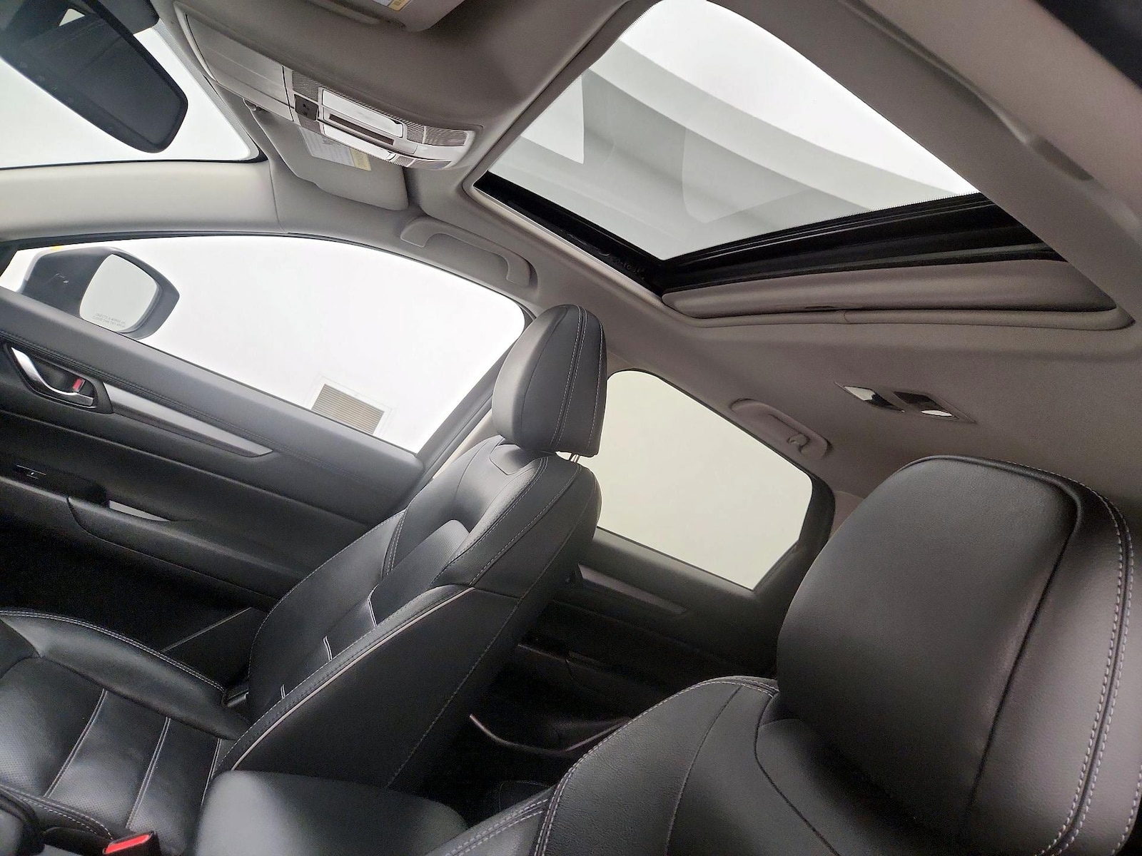 Sunroof(s) & Overhead Airbags