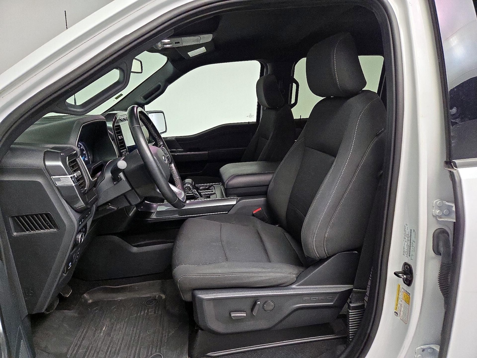 2023 Ford F-150 XLT - Photo 12