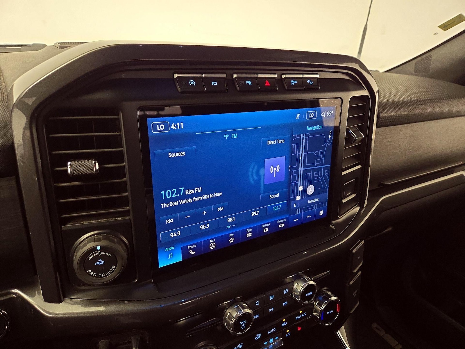 2023 Ford F-150 XLT - Photo 17