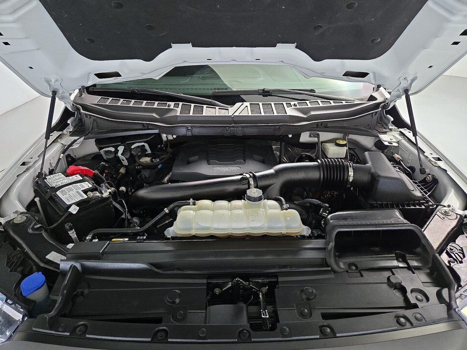 2023 Ford F-150 XLT - Photo 23