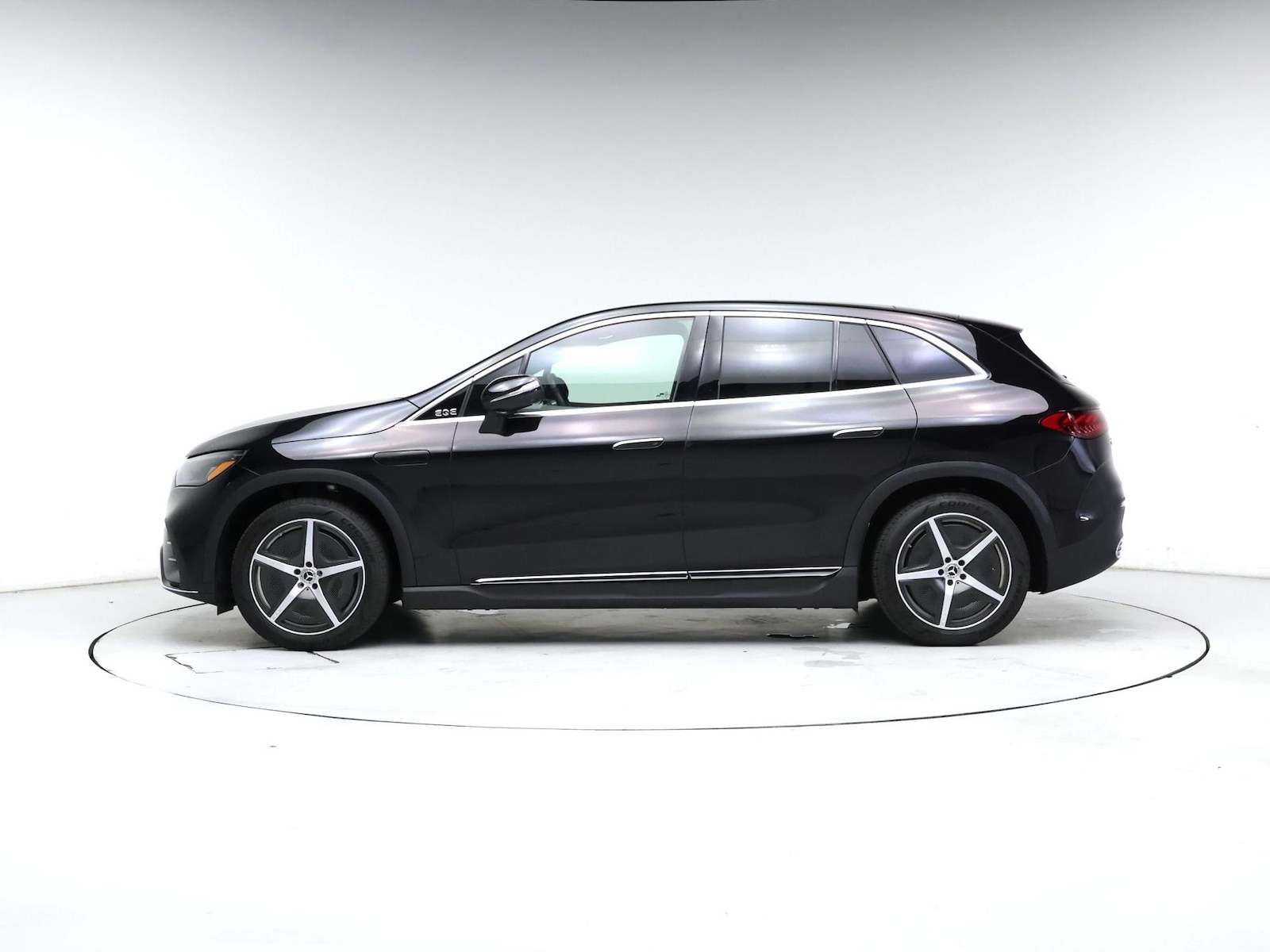 2023 Mercedes-Benz EQE SUV Base - Photo 4