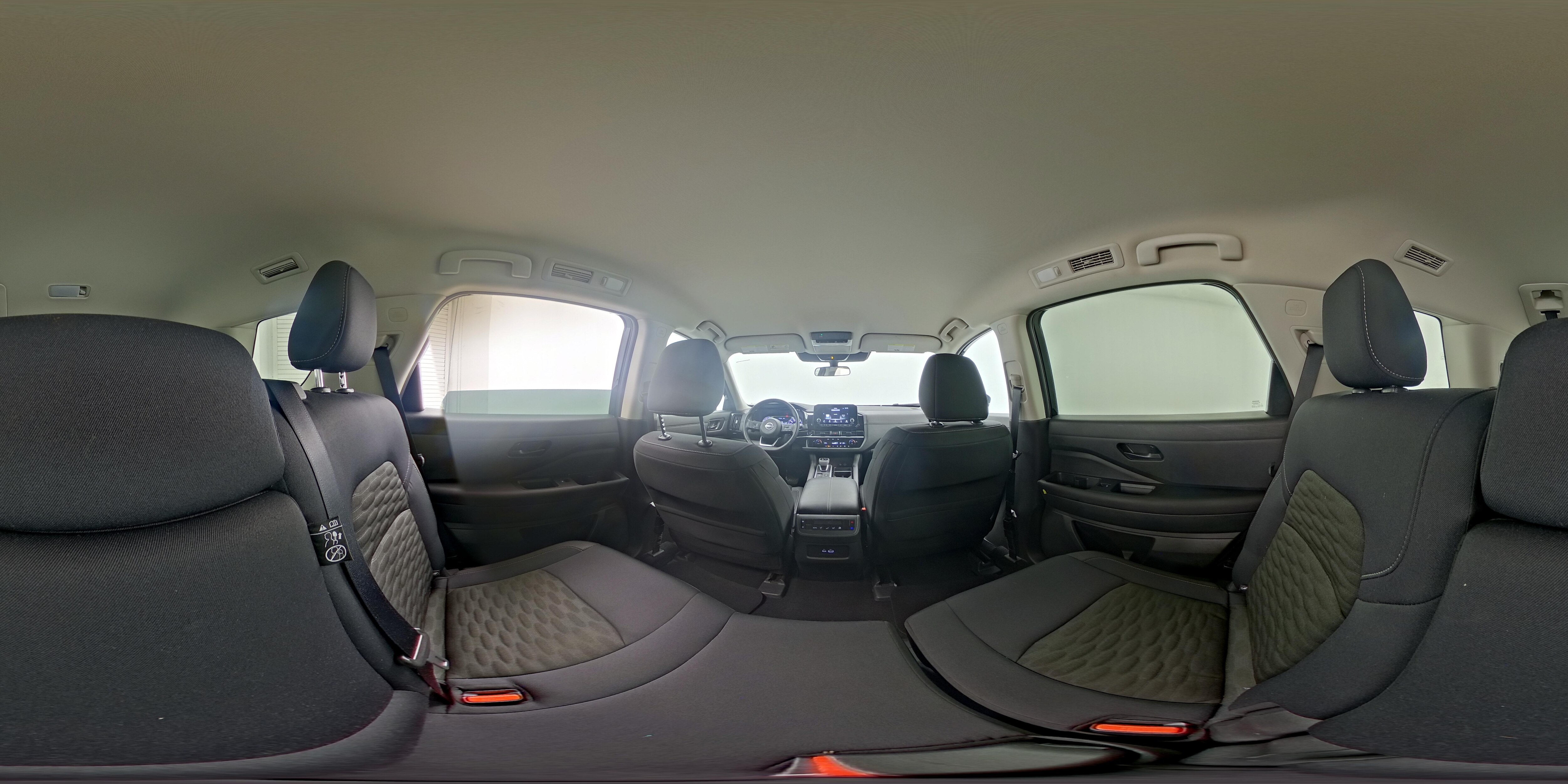 2025 Nissan Pathfinder SV - Photo 27