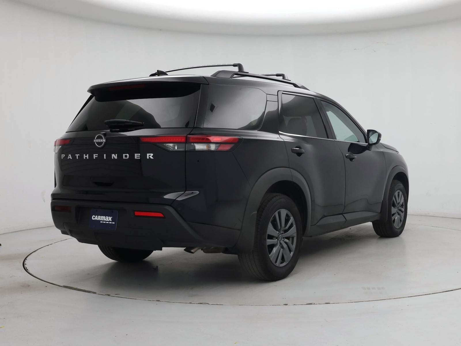 2025 Nissan Pathfinder SV - Photo 9