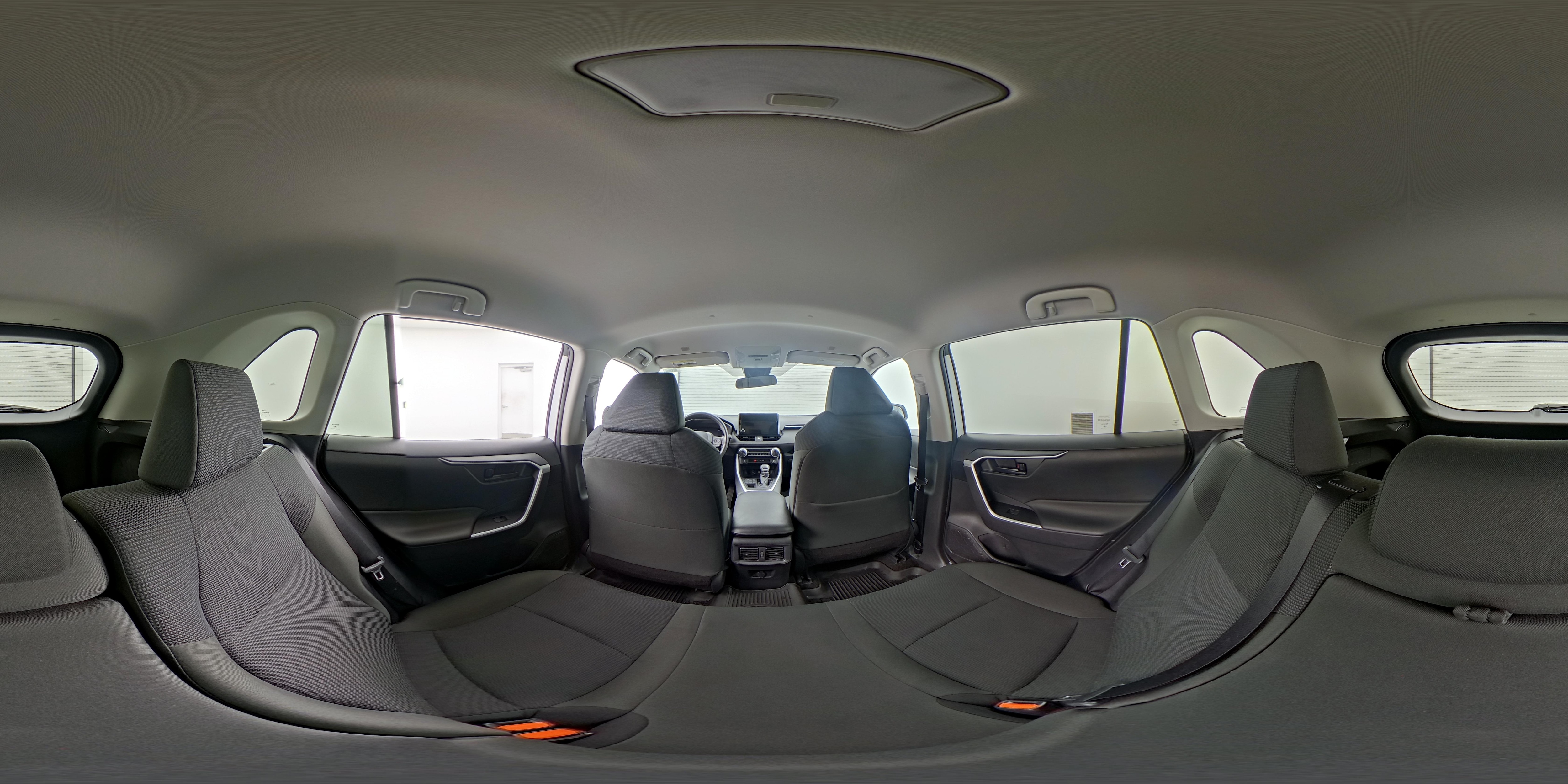 2025 Toyota RAV4 LE - Photo 25