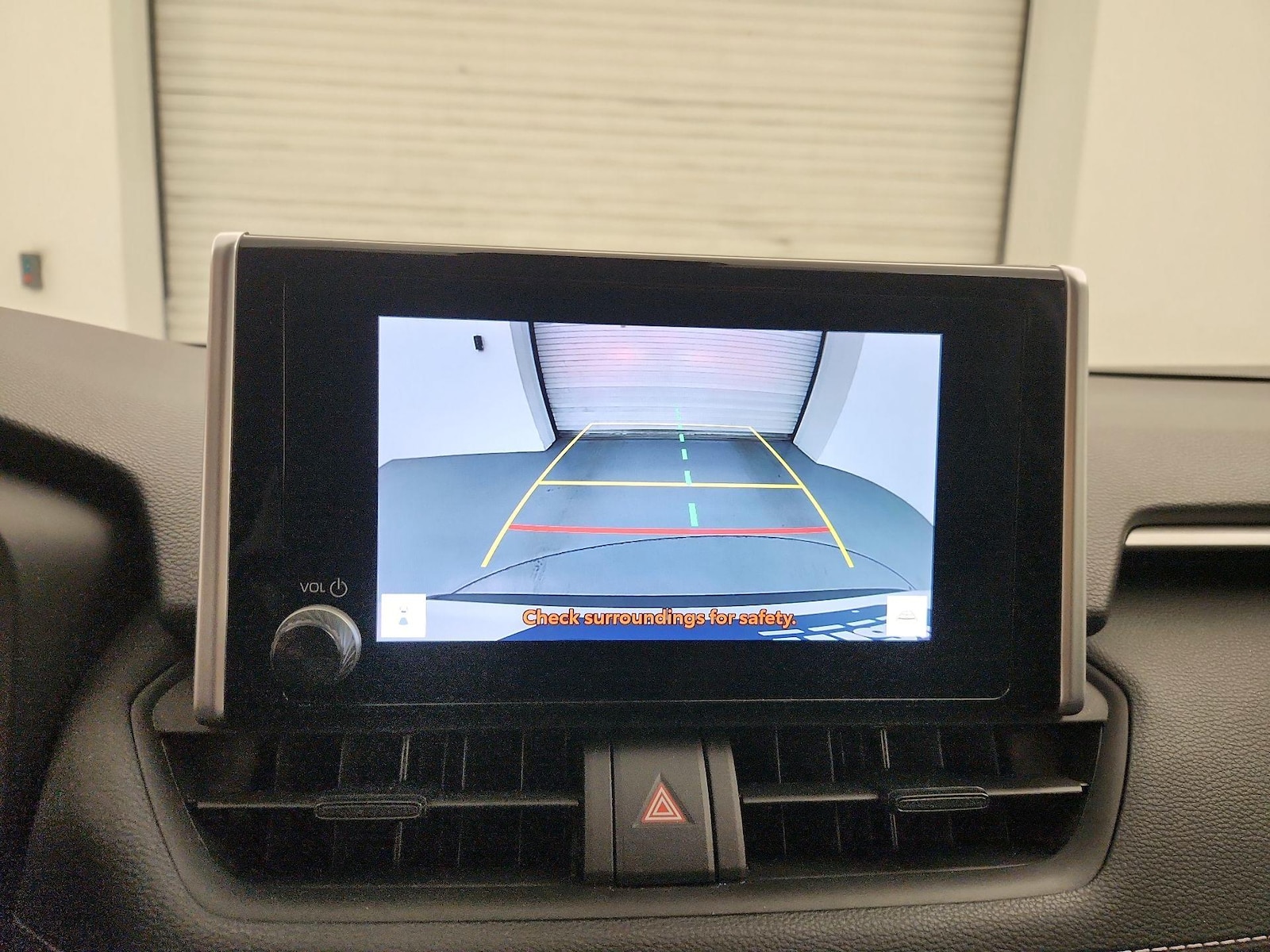 2025 Toyota RAV4 LE - Photo 15