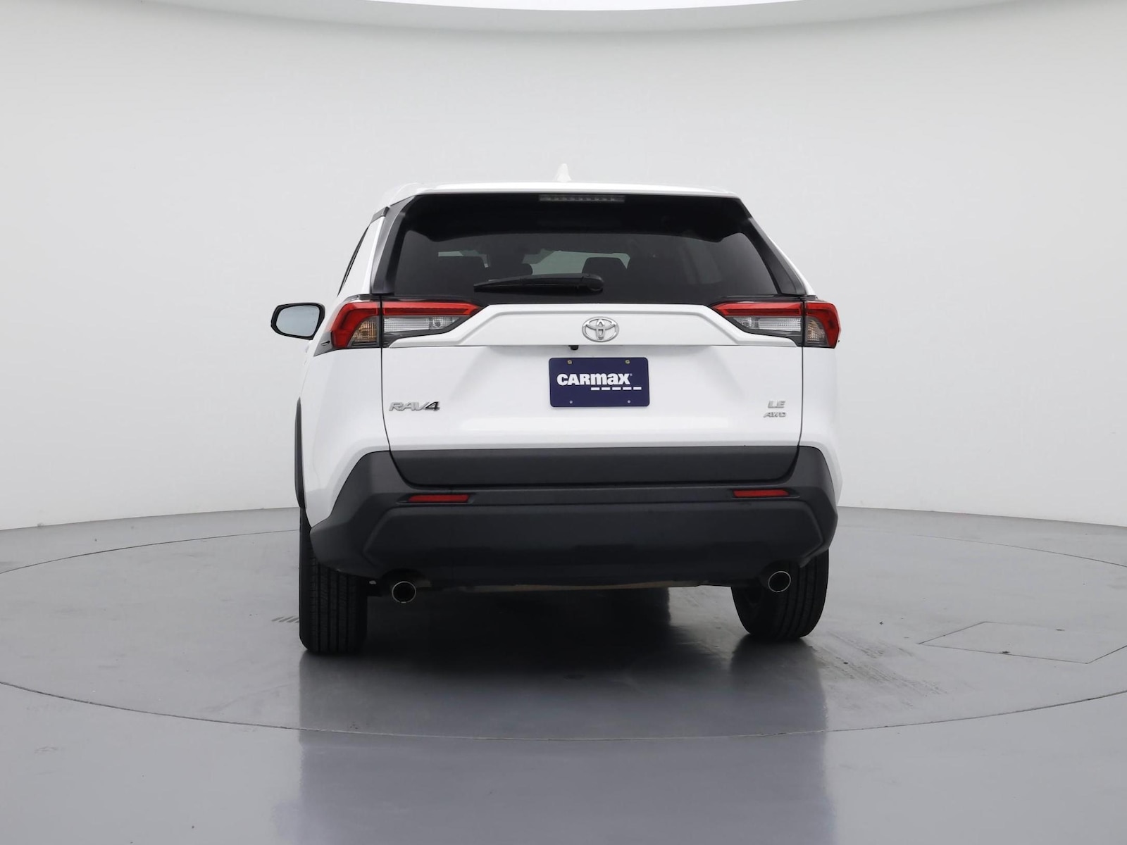 2025 Toyota RAV4 LE - Photo 7