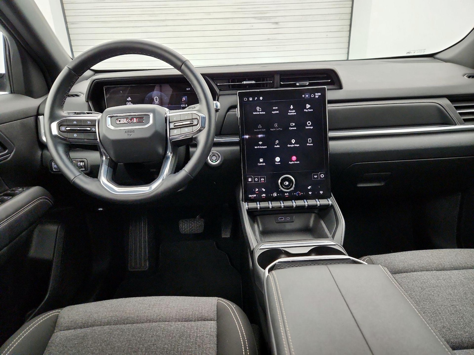 Apple CarPlay® & Android Auto™