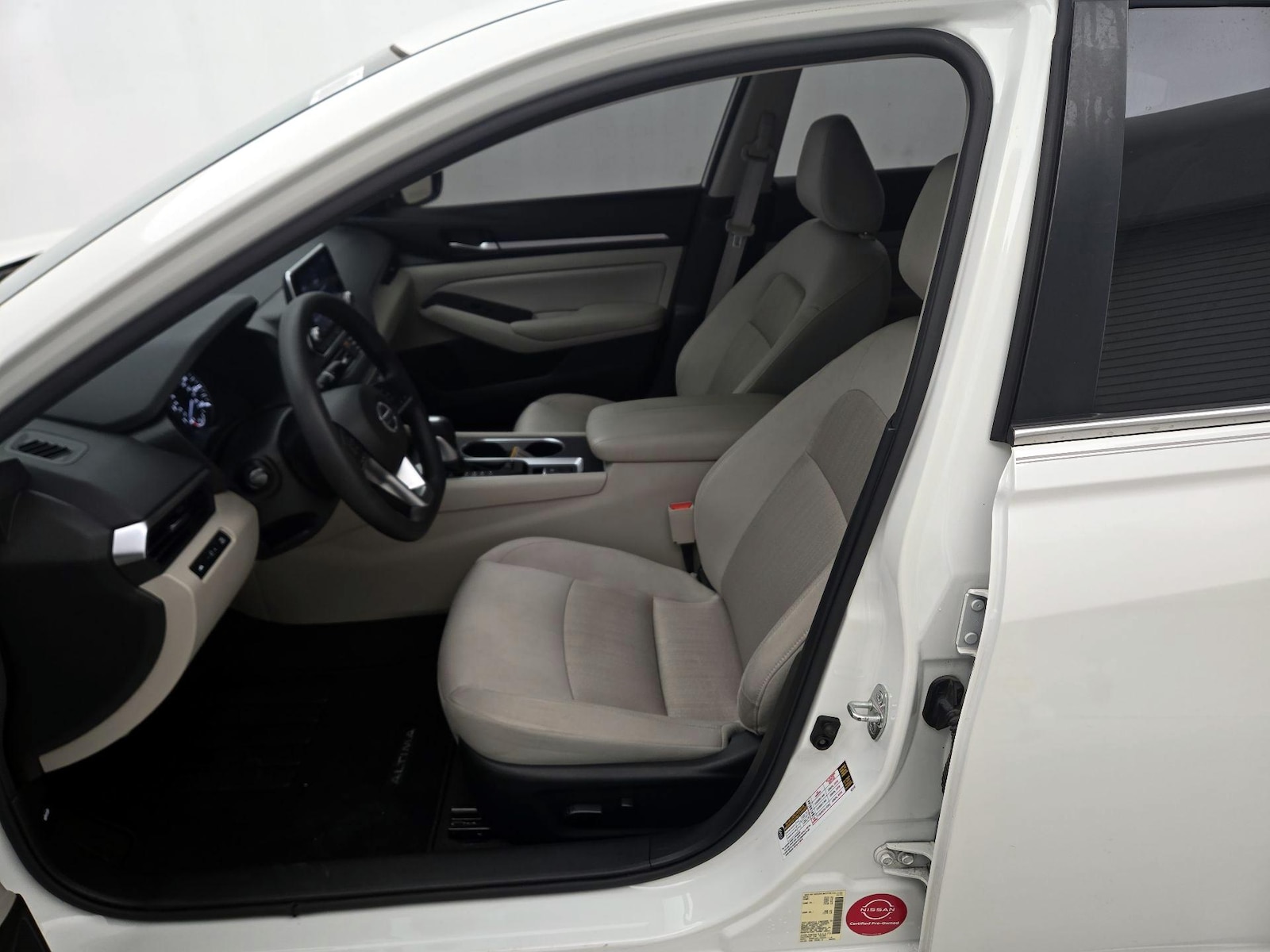 Power Seat(s) & Side Airbags