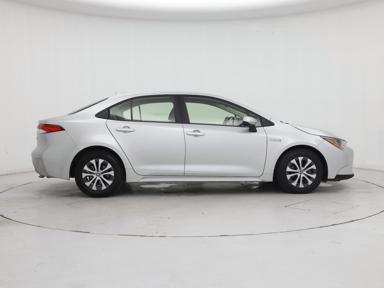 2021 Toyota Corolla LE - Photo 8