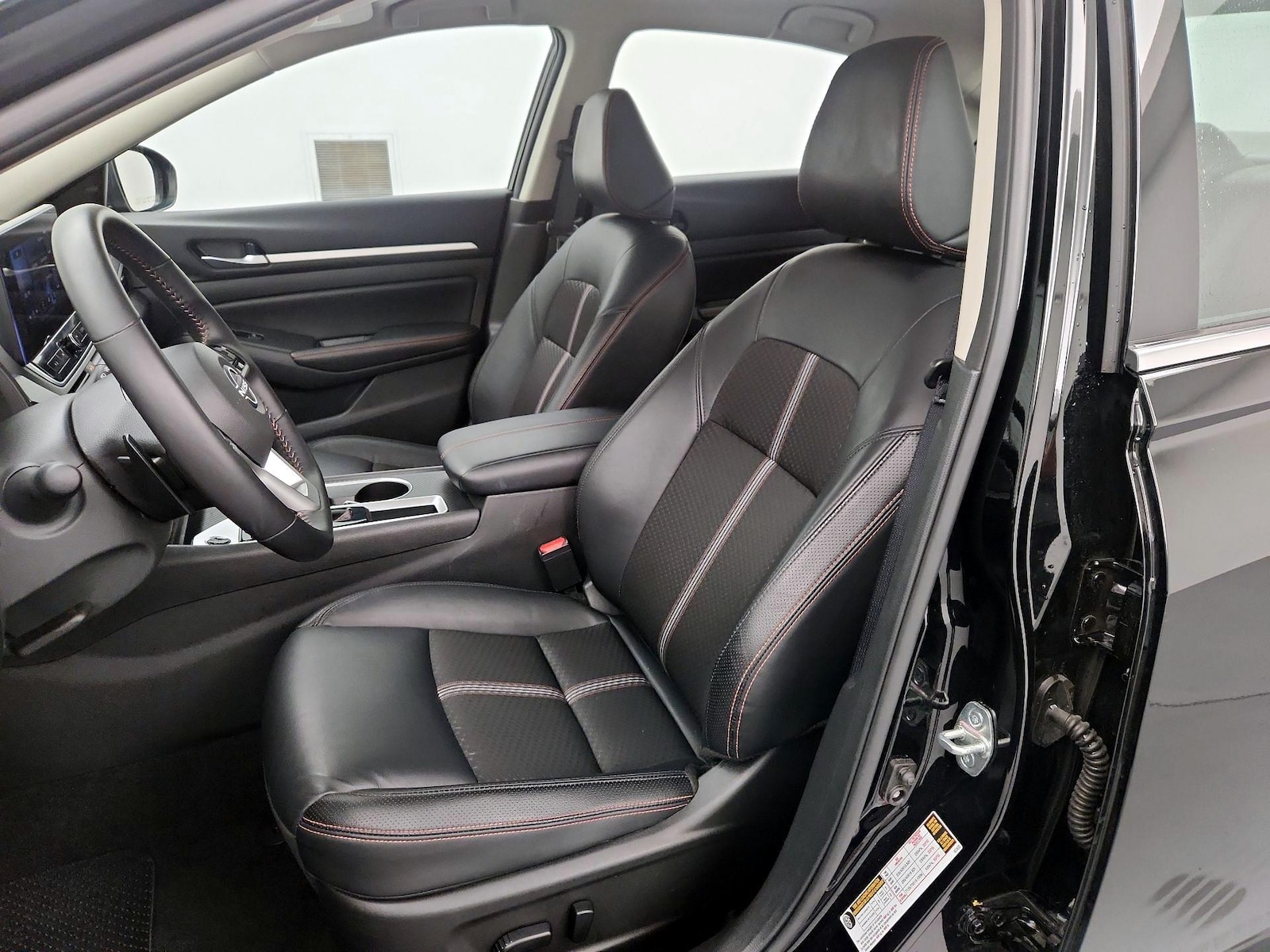 Power Seat(s) & Side Airbags