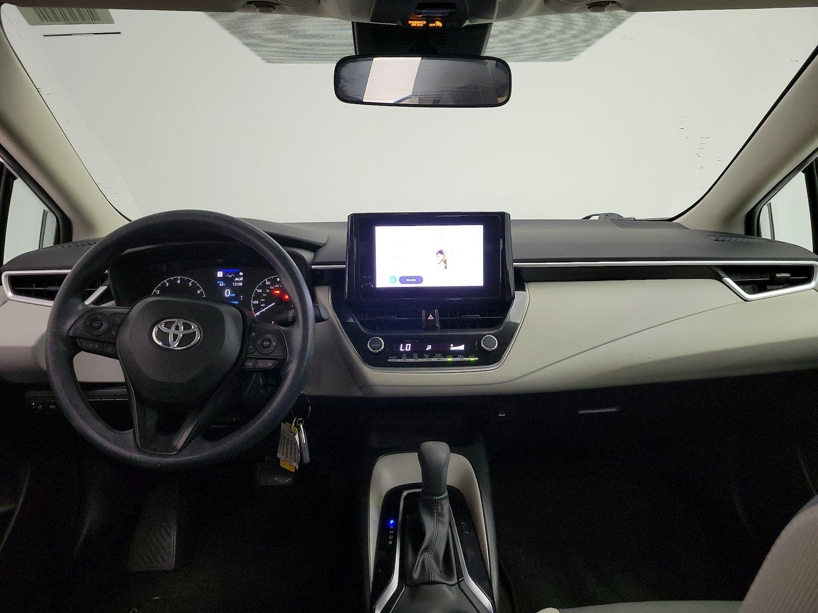 2023 Toyota Corolla LE - Photo 10