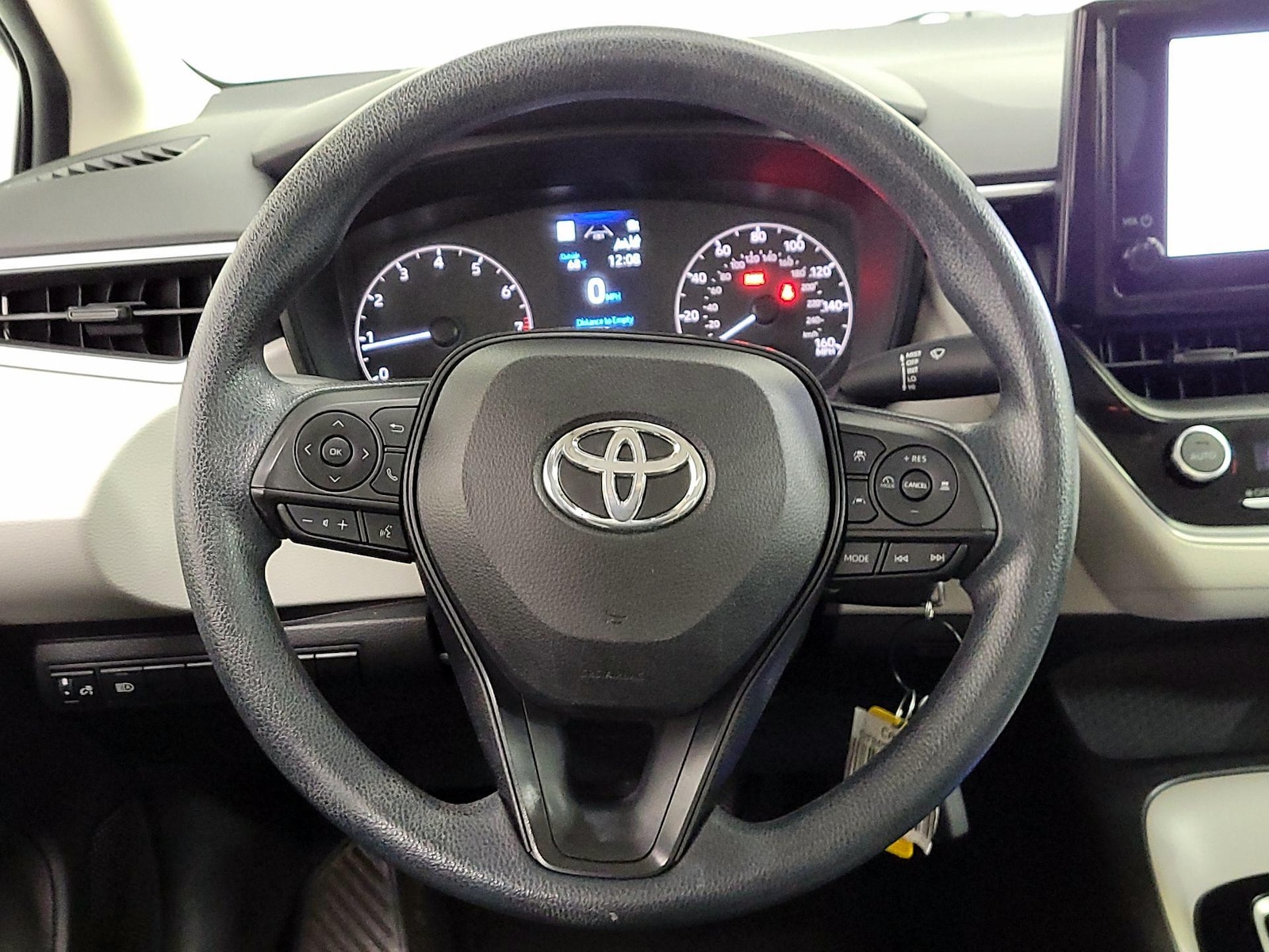 2023 Toyota Corolla LE - Photo 11