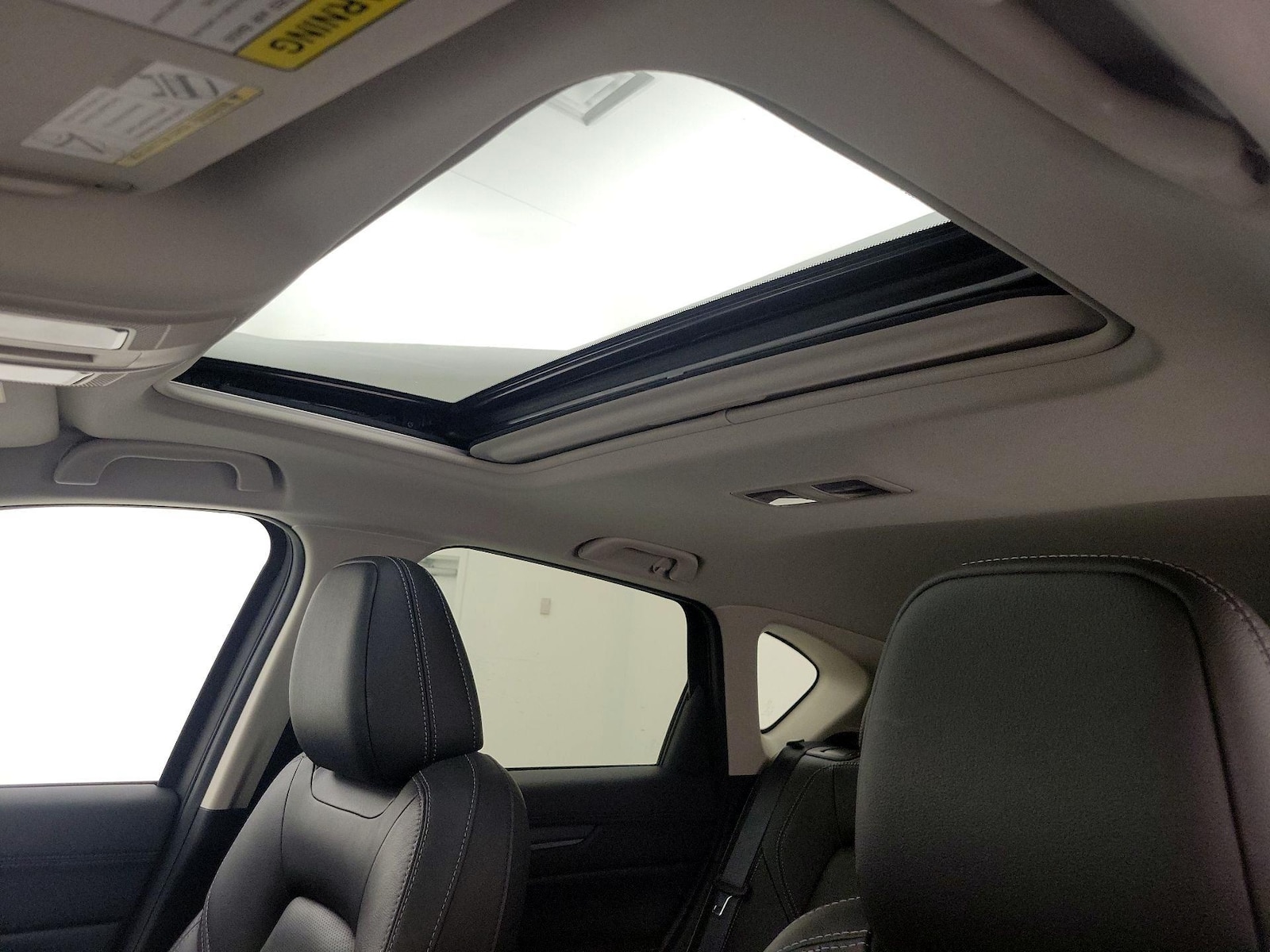 Sunroof(s) & Overhead Airbags