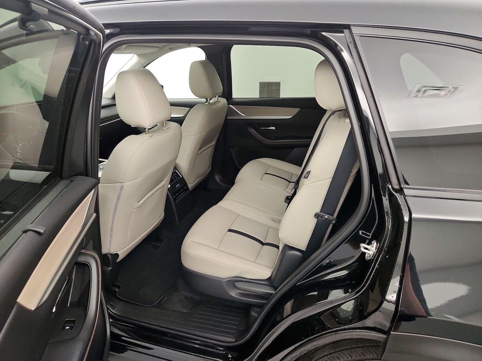 Rear Air Conditioning