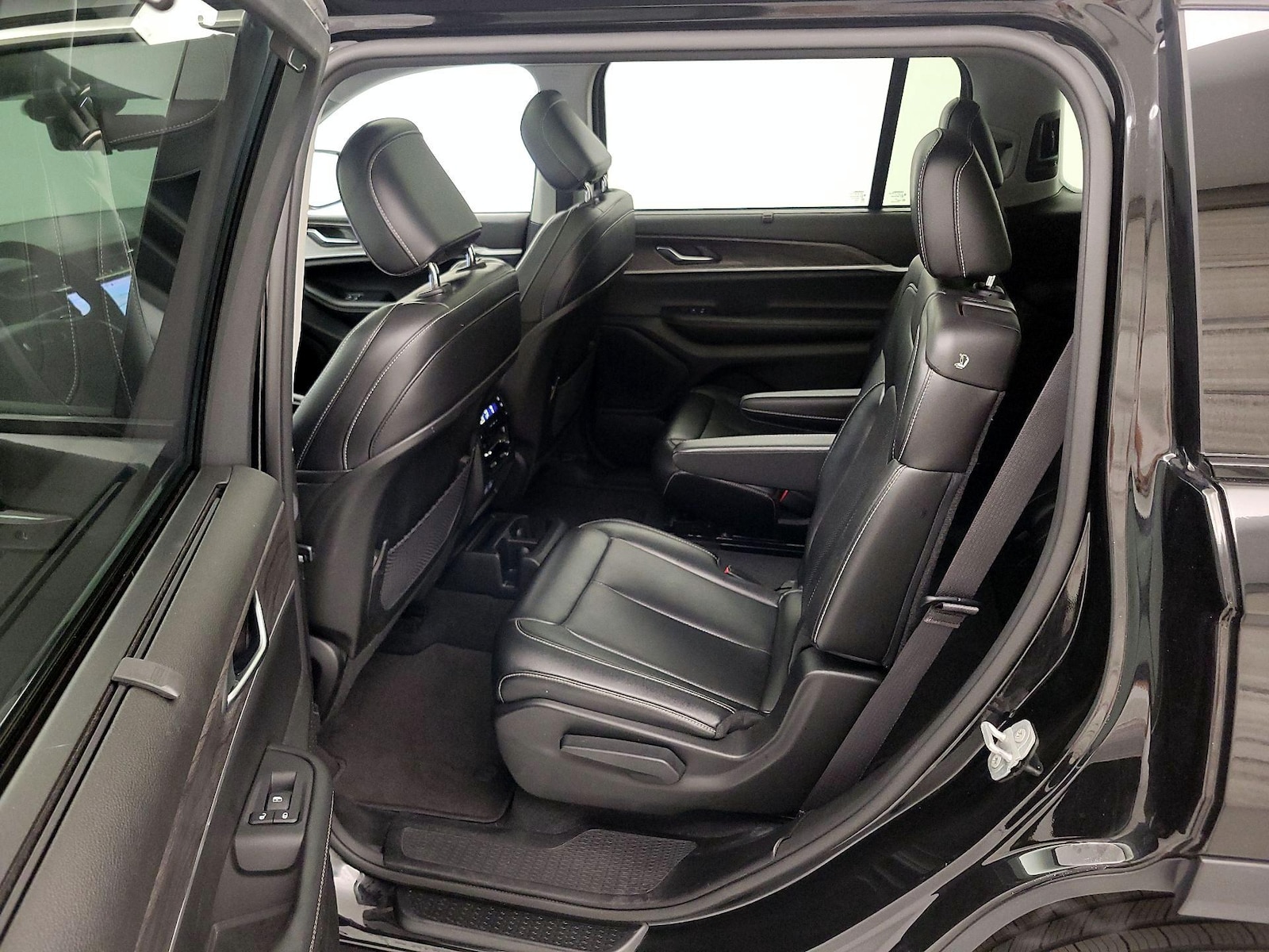 Rear Air Conditioning