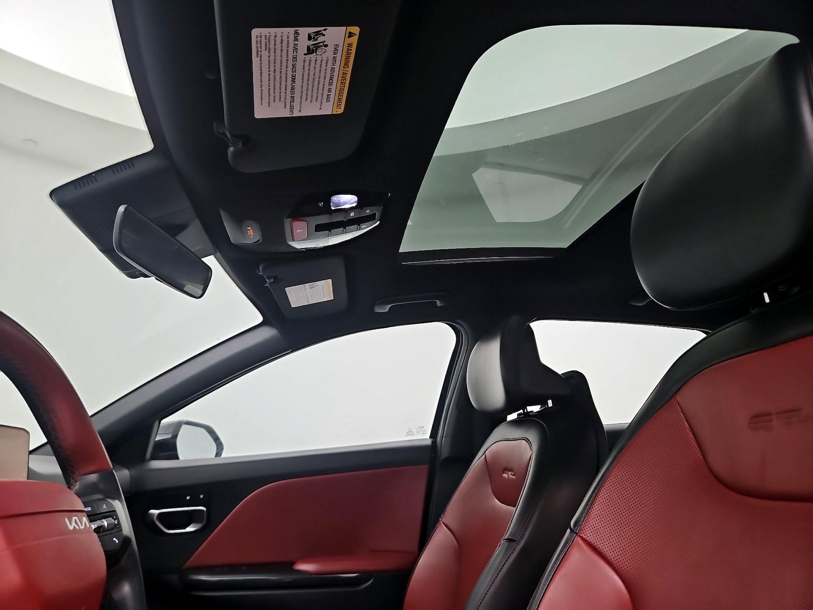 Sunroof(s) & Overhead Airbags