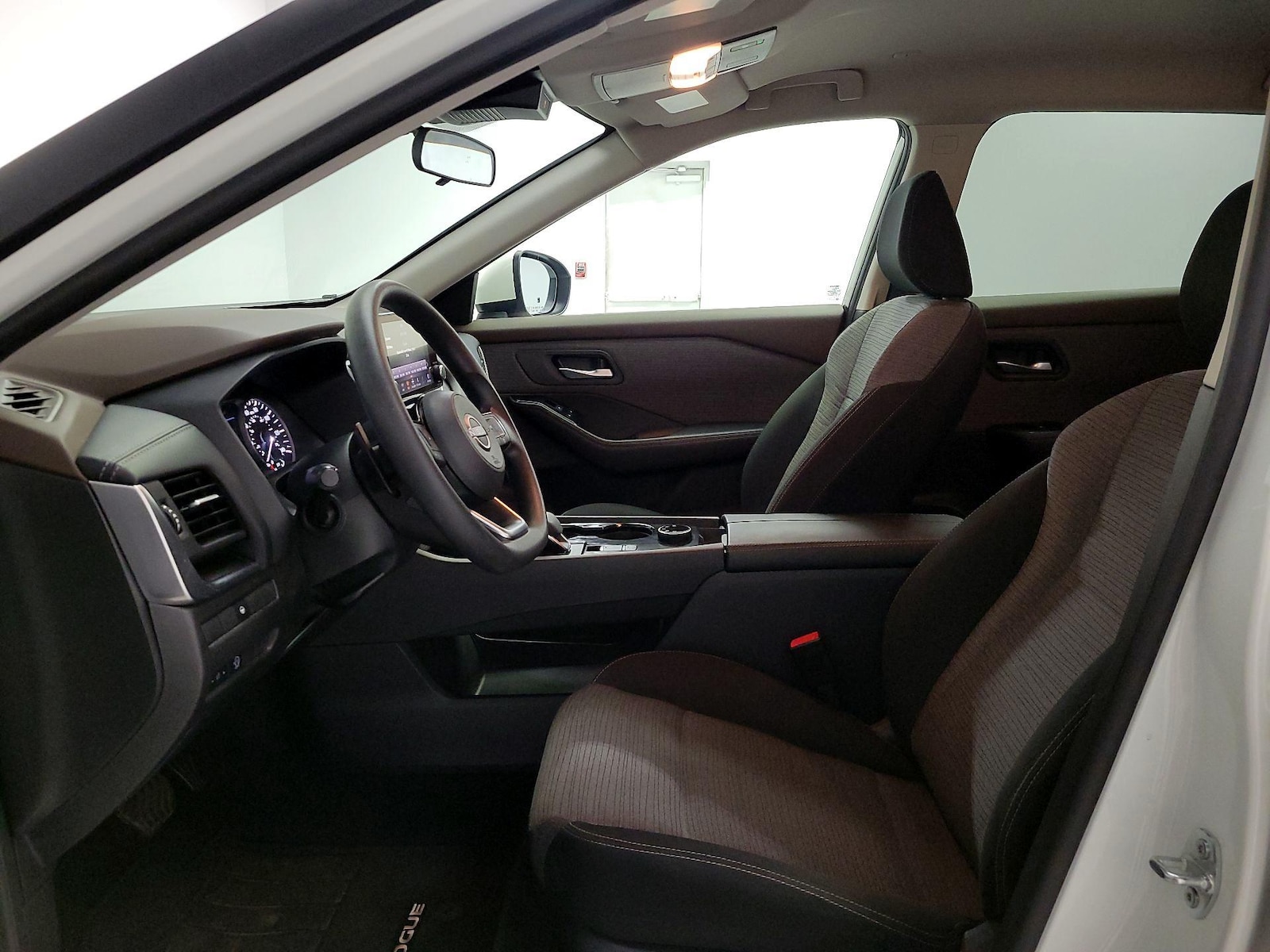 Power Seat(s) & Side Airbags