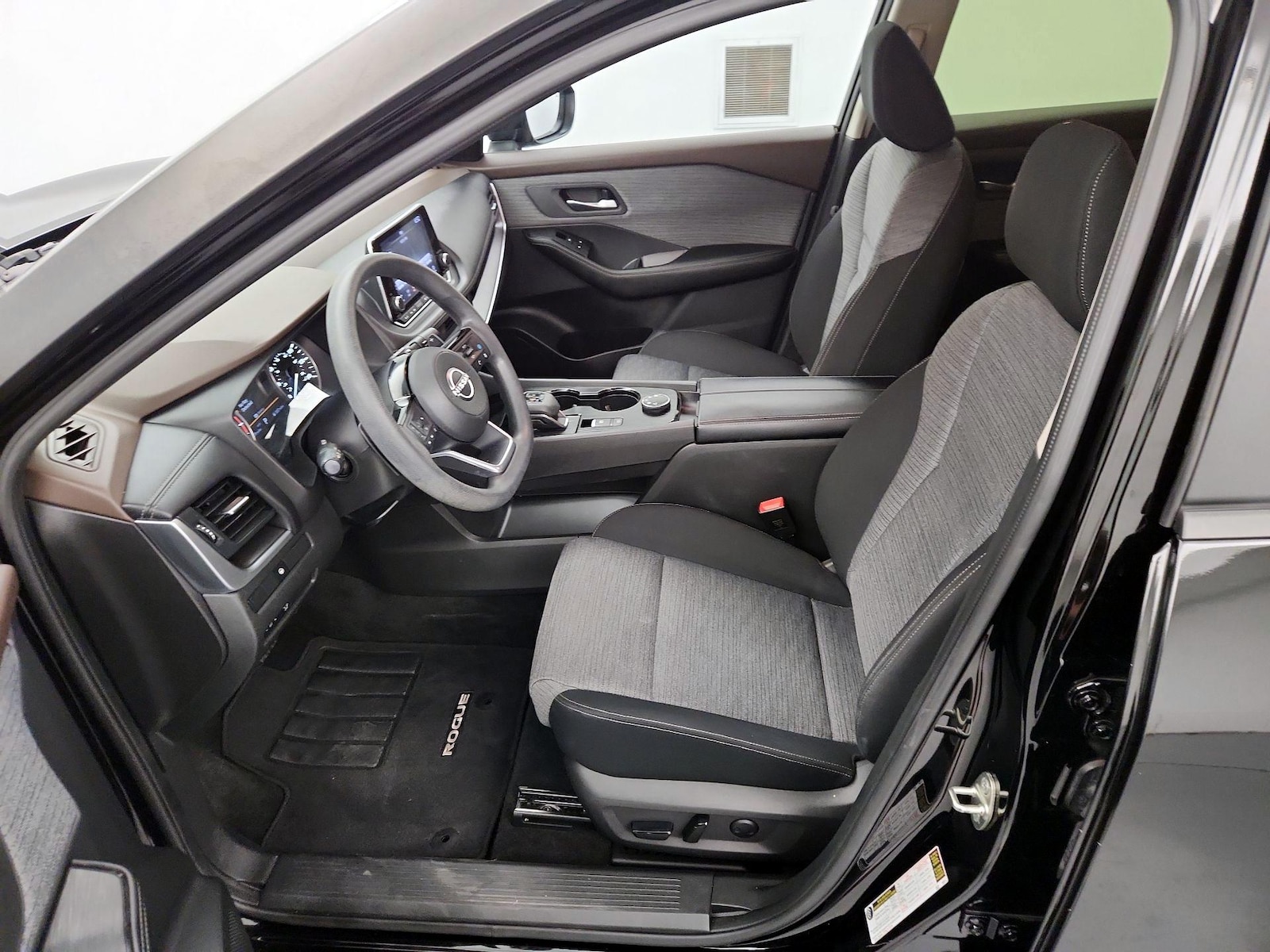 Power Seat(s) & Side Airbags